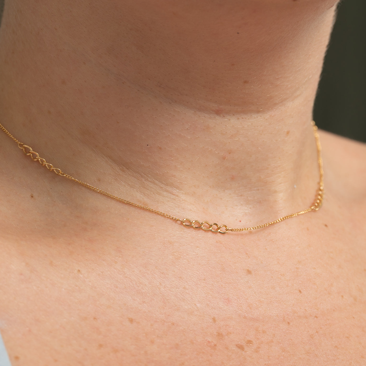 14k Yellow Gold Mixed Width Curb Link Chain | 15"