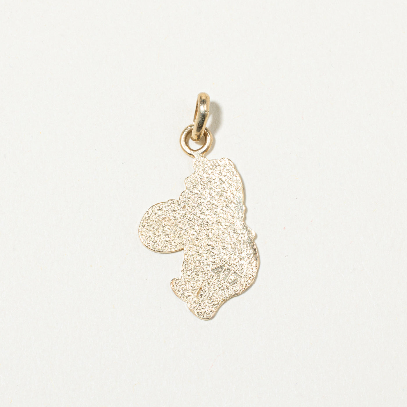 Breloque Winnie l'Ourson en or jaune 10 carats