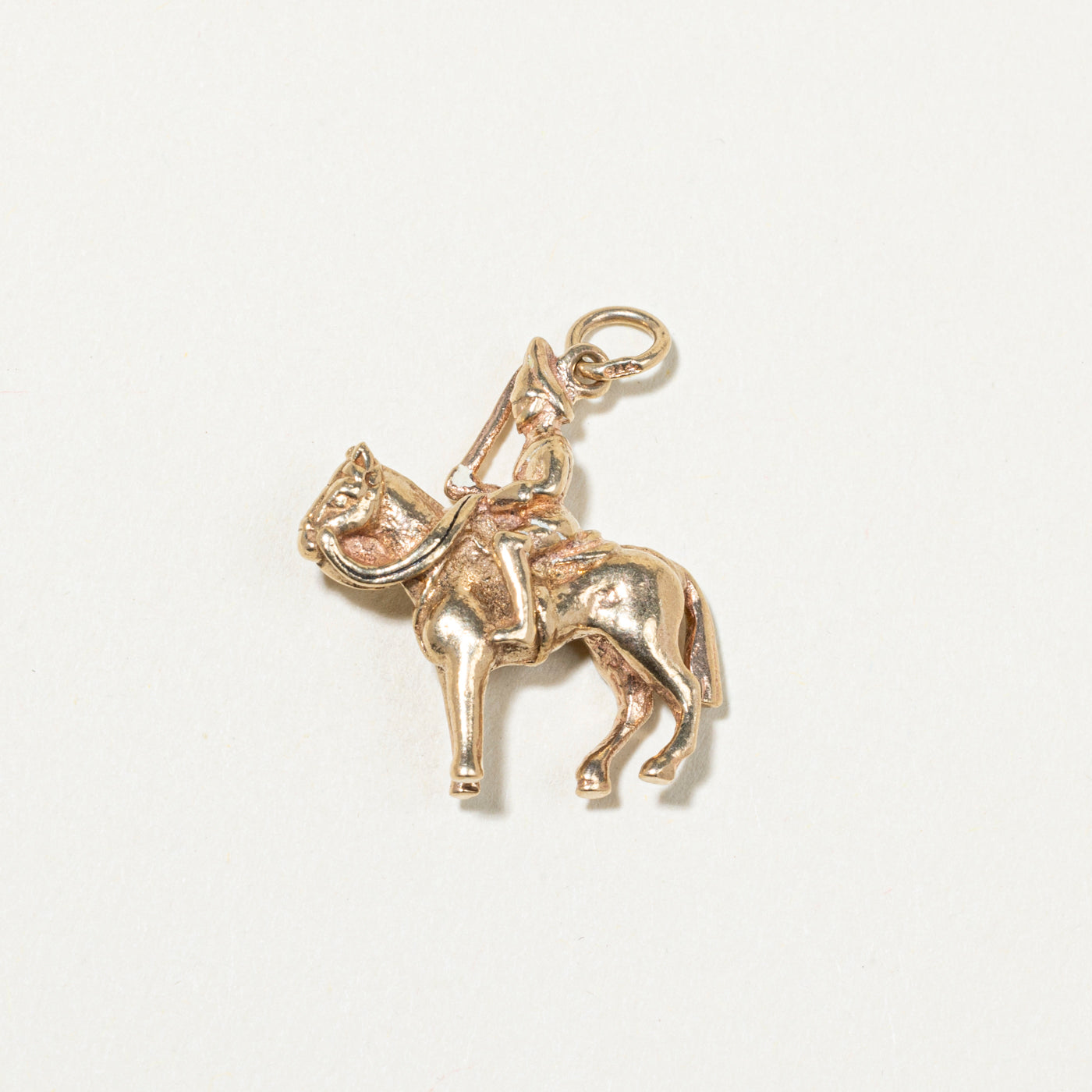 Breloque soldat de cavalerie en or jaune 9 carats, Londres, 1964