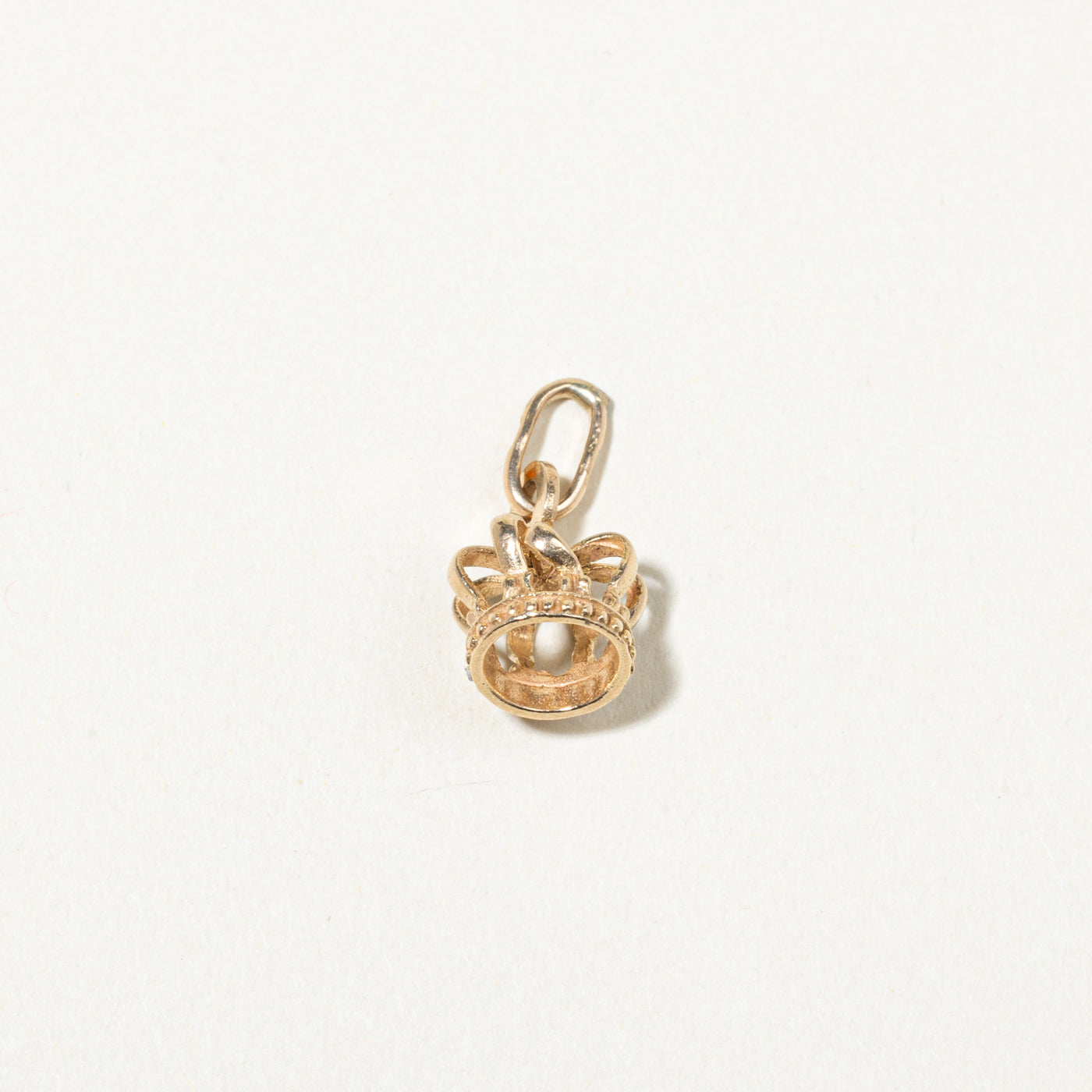 Breloque couronne en or jaune 12 carats