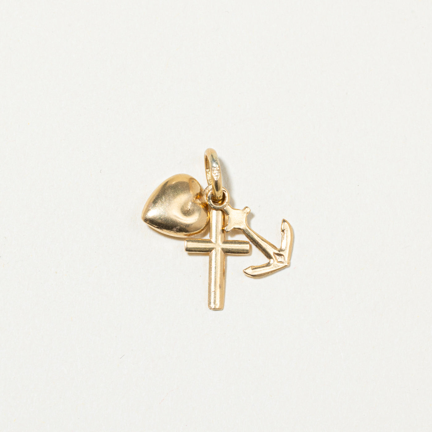 18k Yellow Gold Faith, Hope & Charity Charm