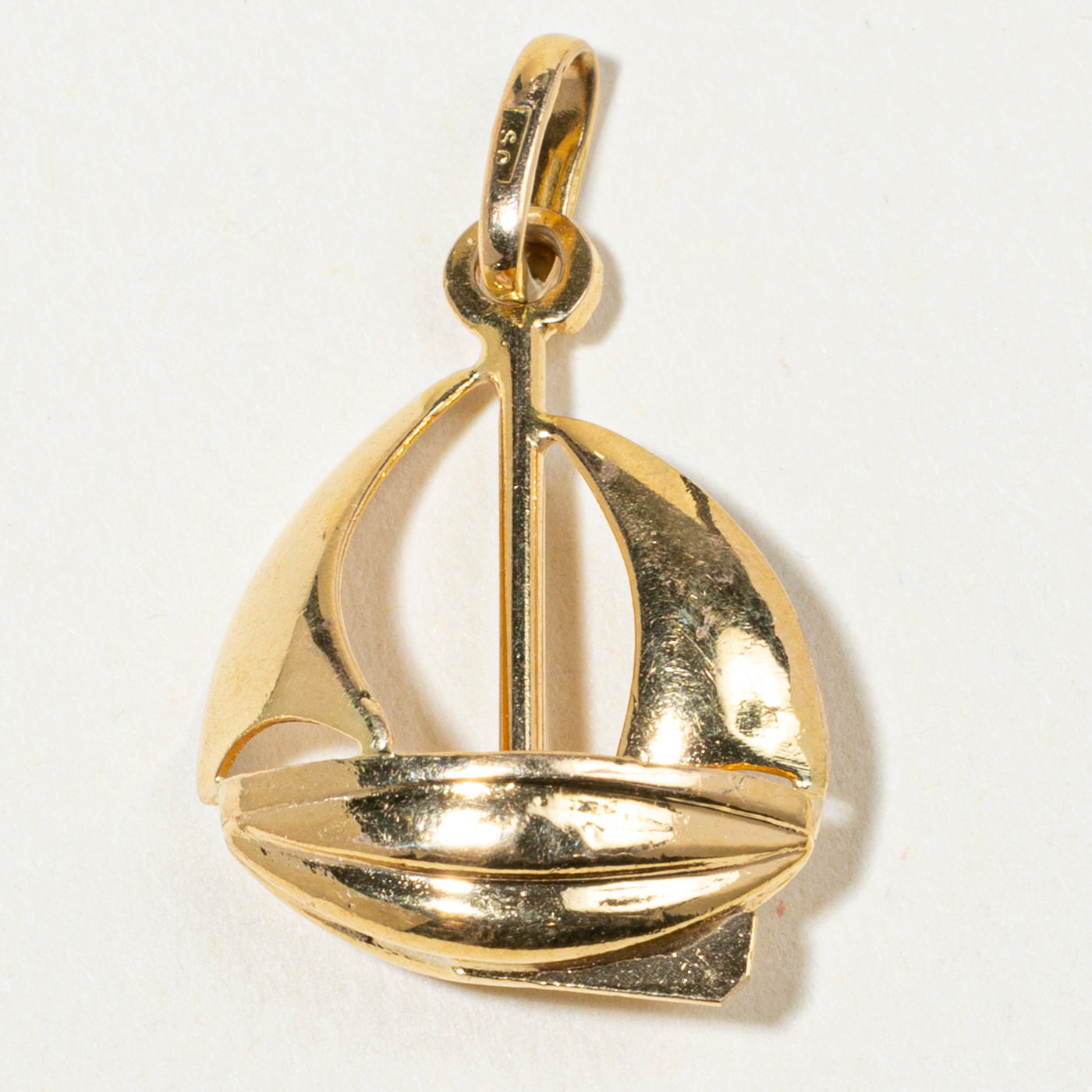 18k Yellow Gold Sailboat Charm