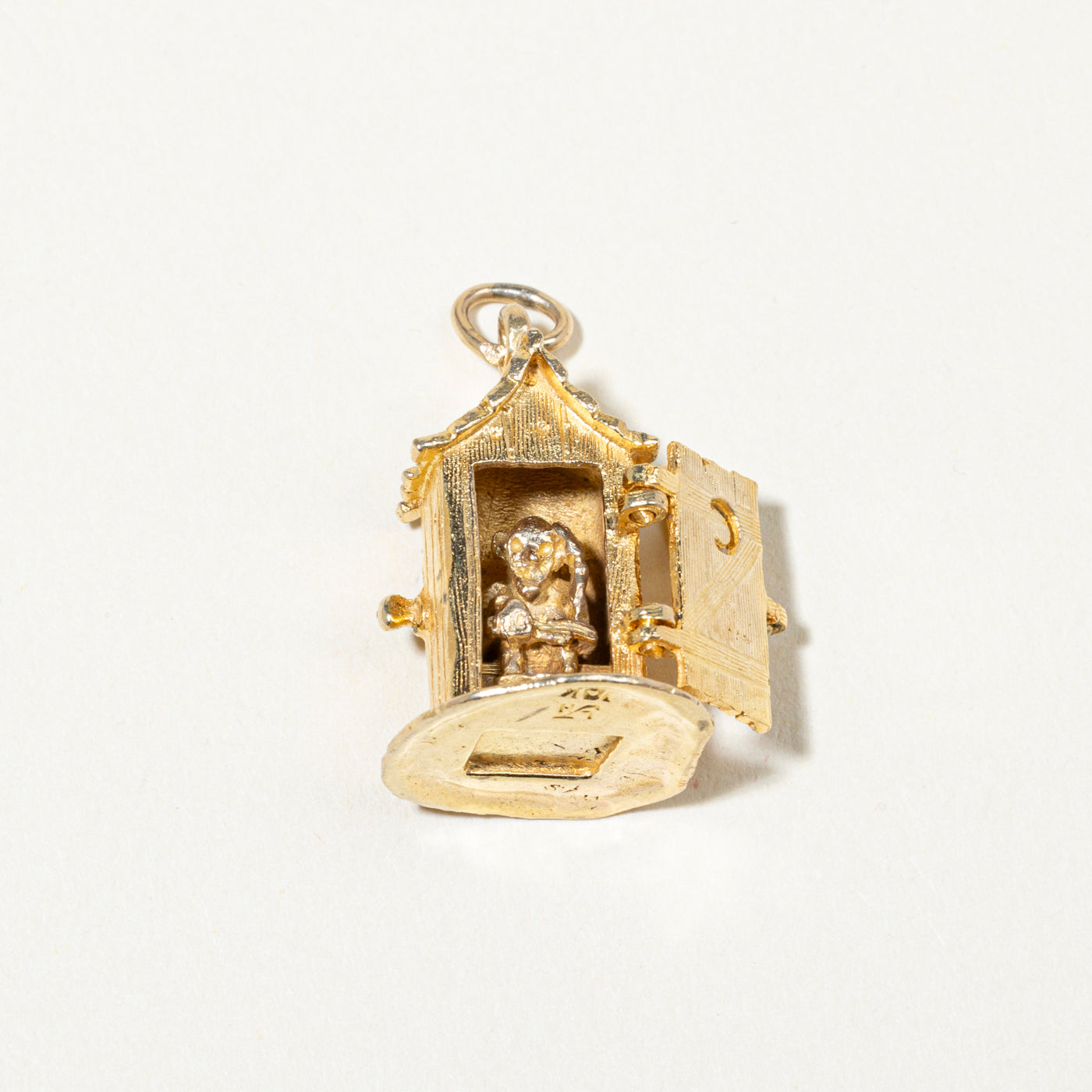 10k Yellow Gold Outhouse Charm