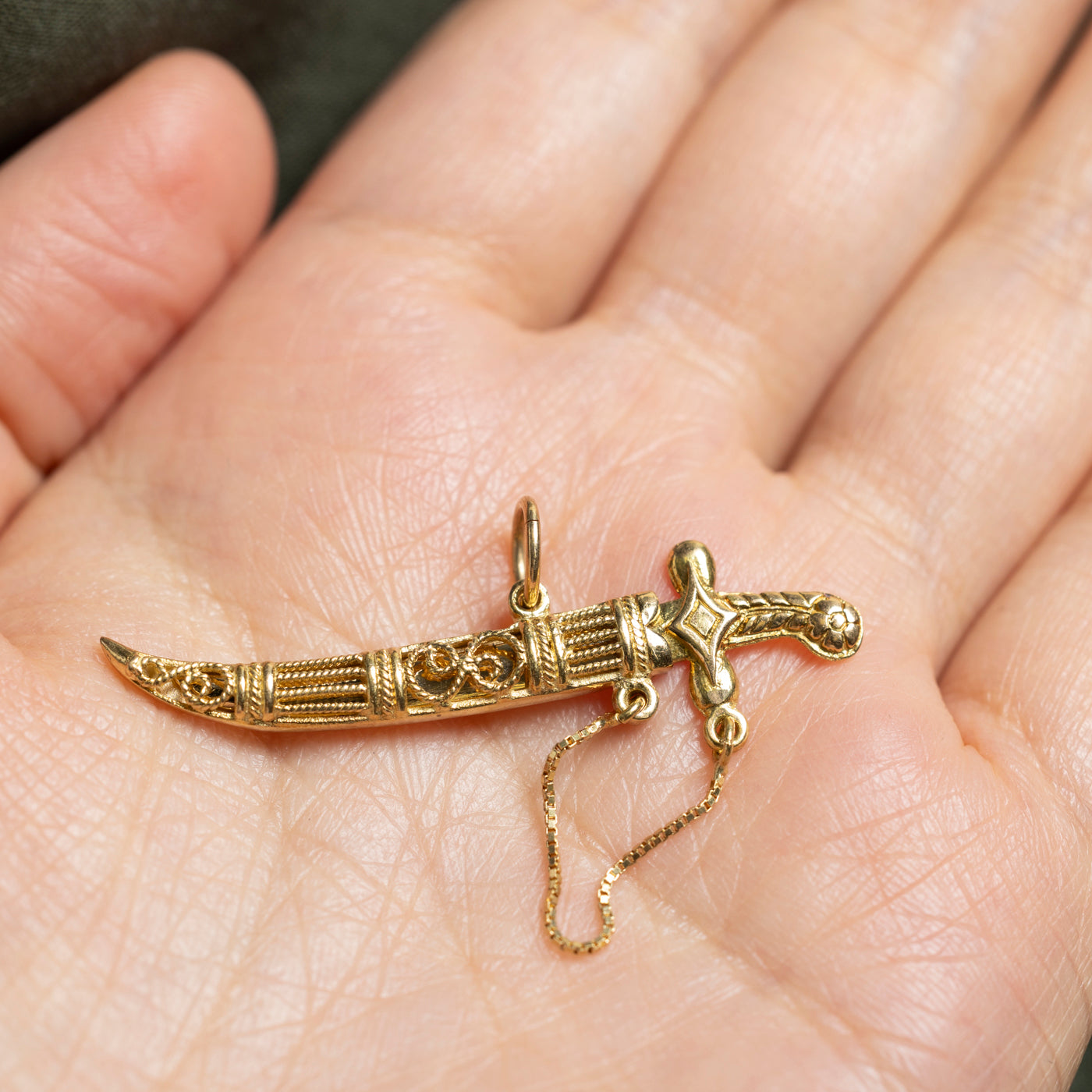 18k Yellow Gold Sword Charm