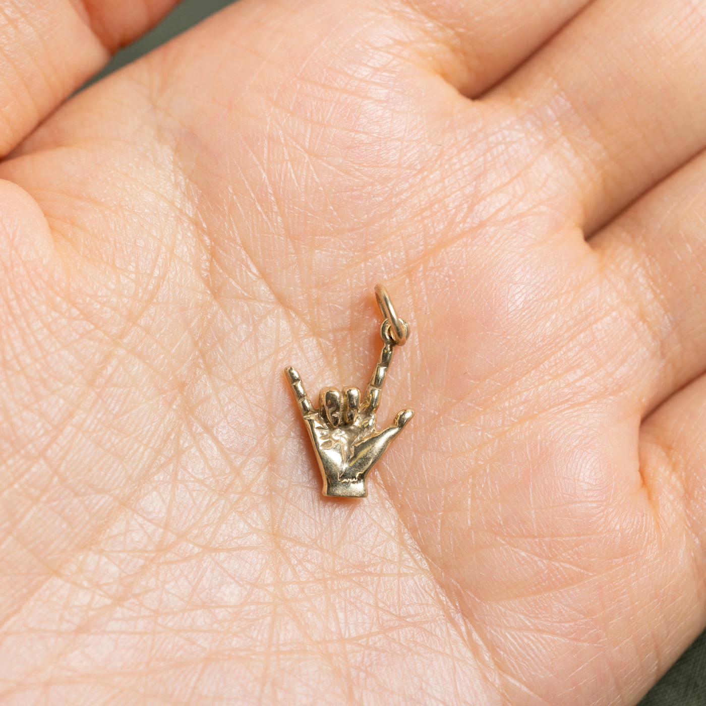 10k Yellow Gold I Love You Hand Charm