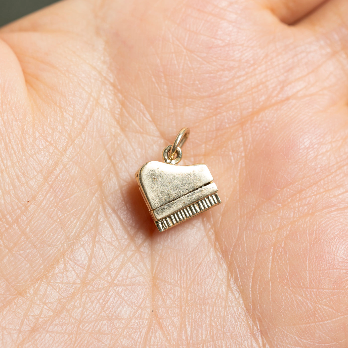 10k Yellow Gold Piano Charm