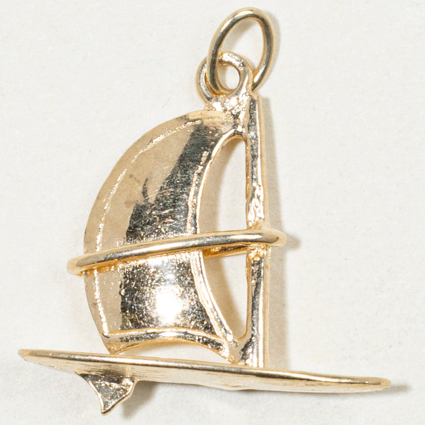 10k Yellow Gold Windsurfing Board Charm