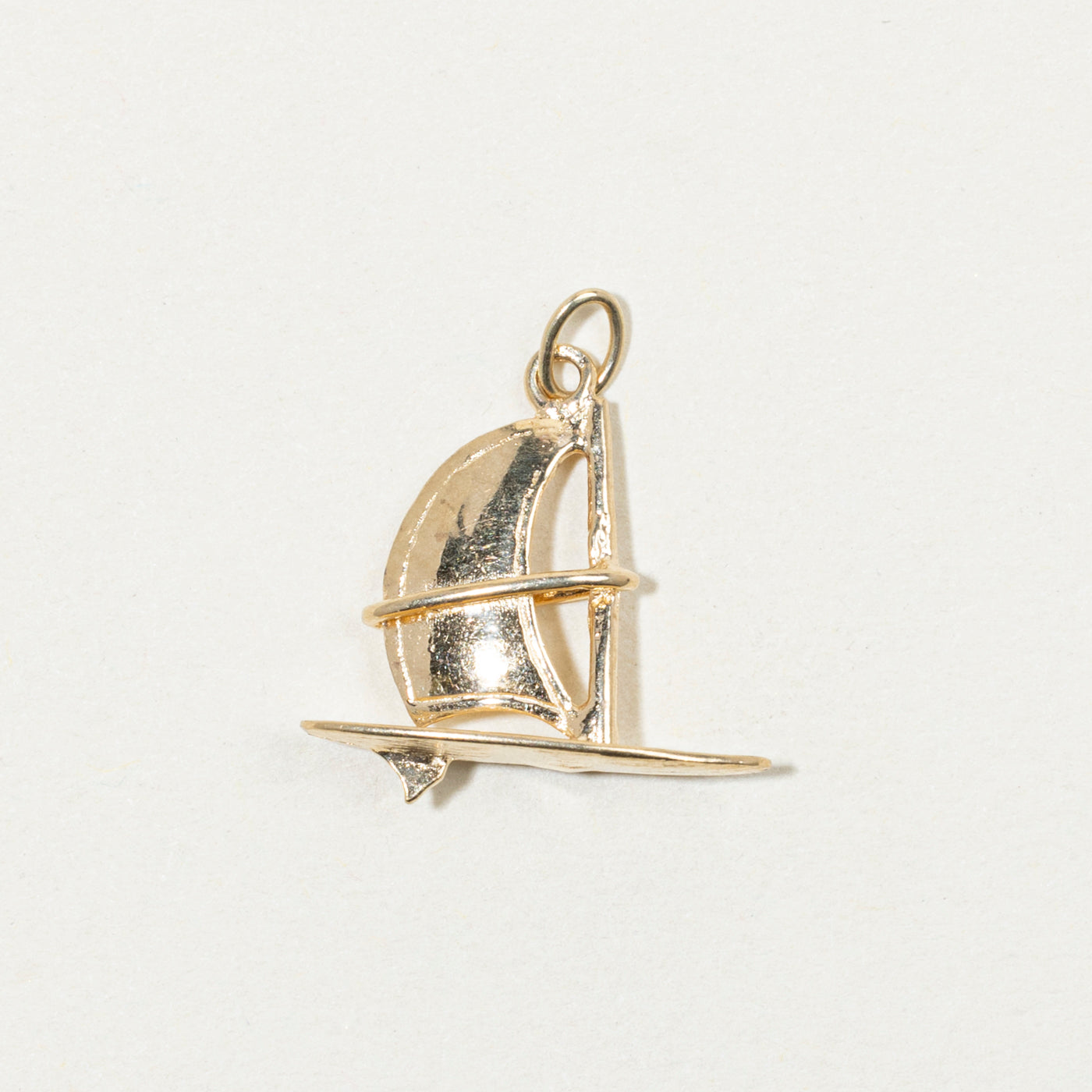 10k Yellow Gold Windsurfing Board Charm