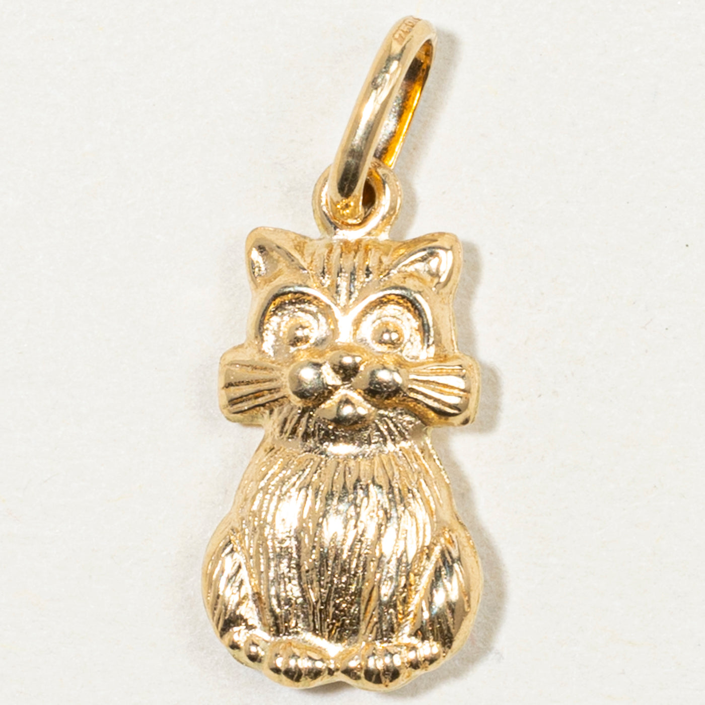 18k Yellow Gold Cat Charm