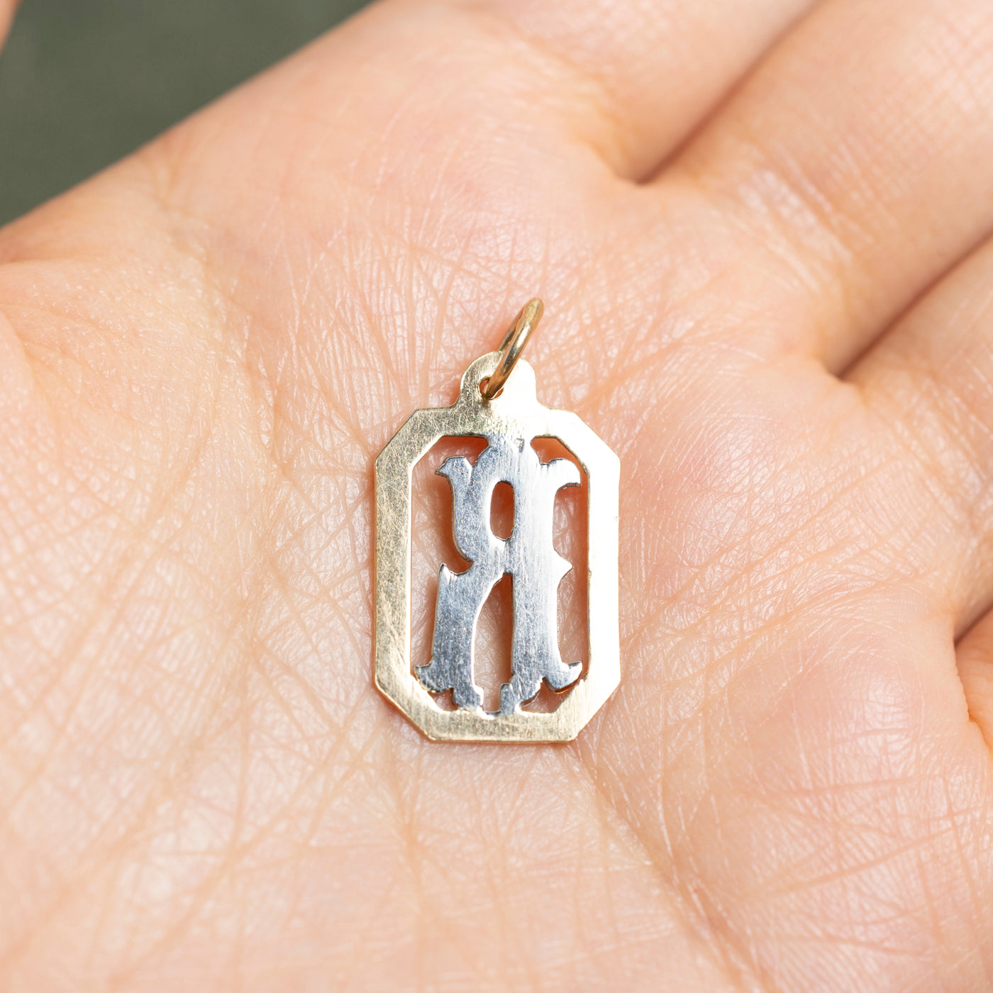 18k Yellow Gold "R" Initial Charm