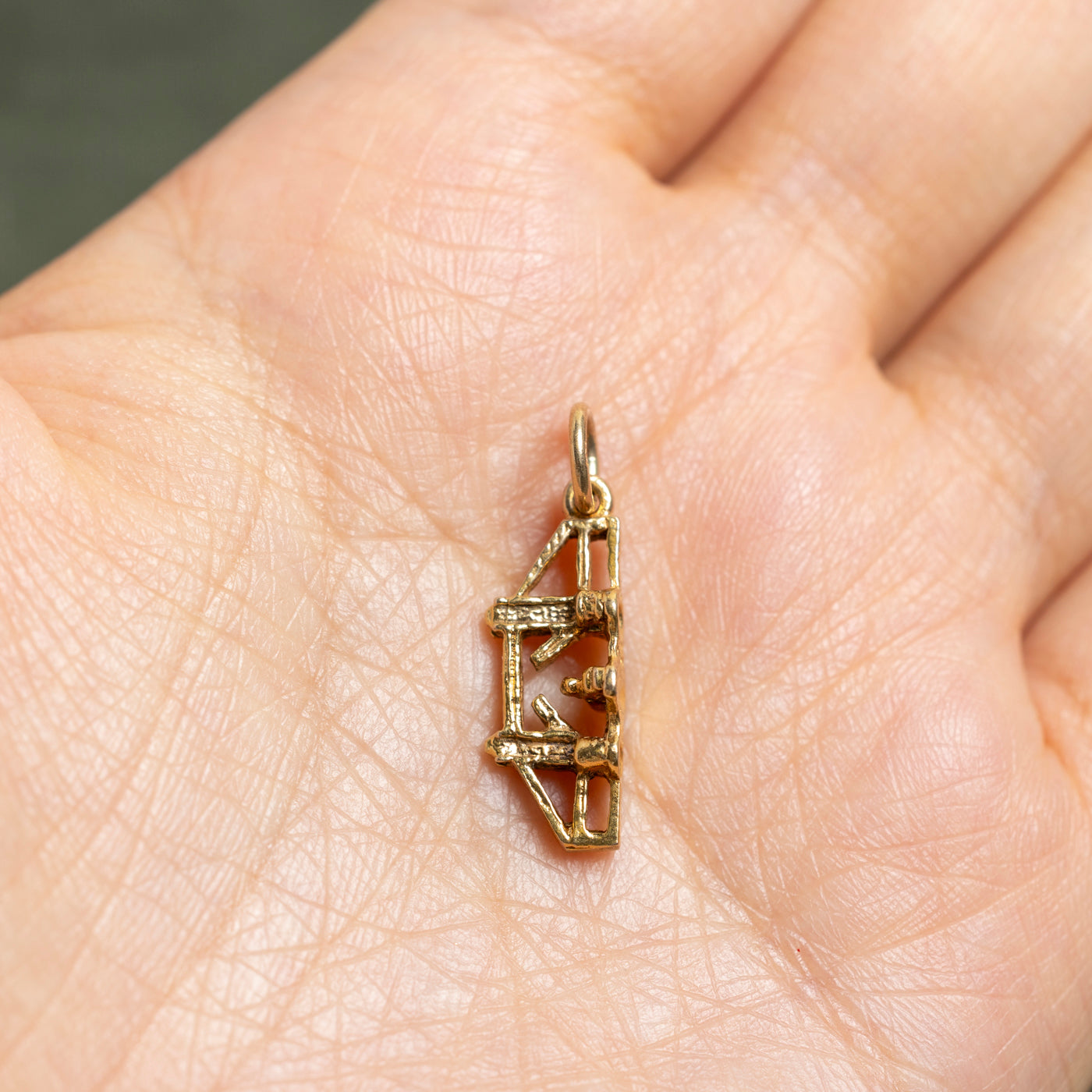 Breloque Tower Bridge en or jaune 9 carats de Londres, 1972