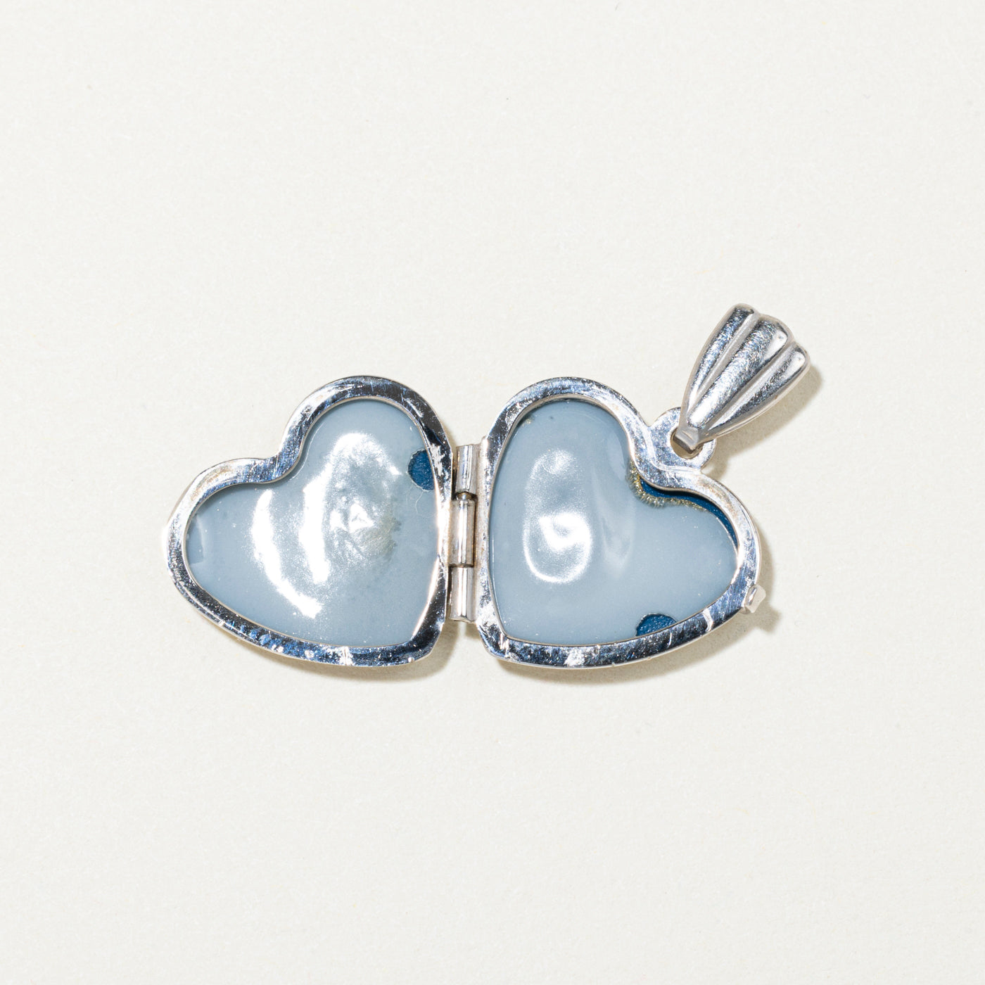 14k White Gold Puffed Heart Locket