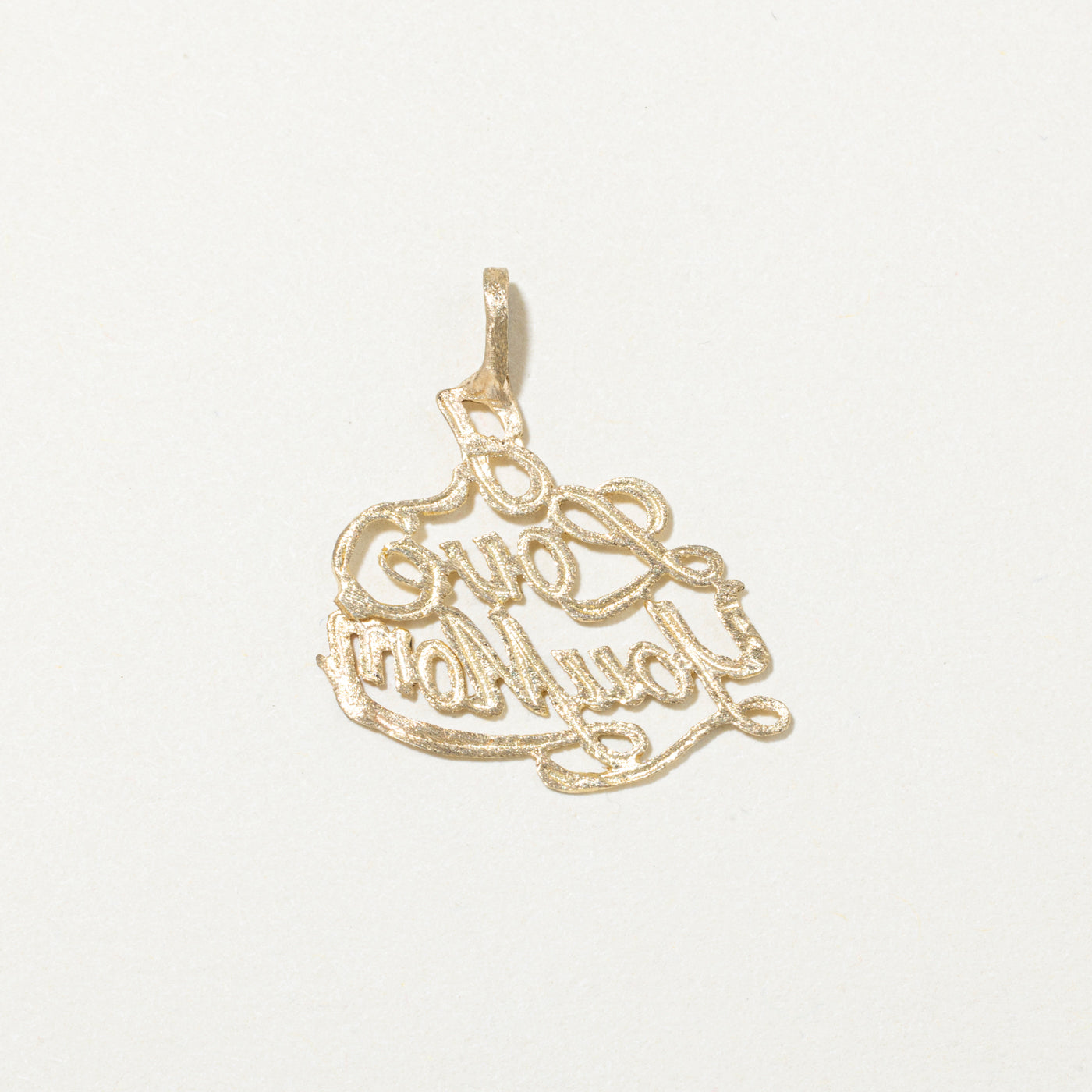 10k Yellow Gold "Love You Mom" Pendant