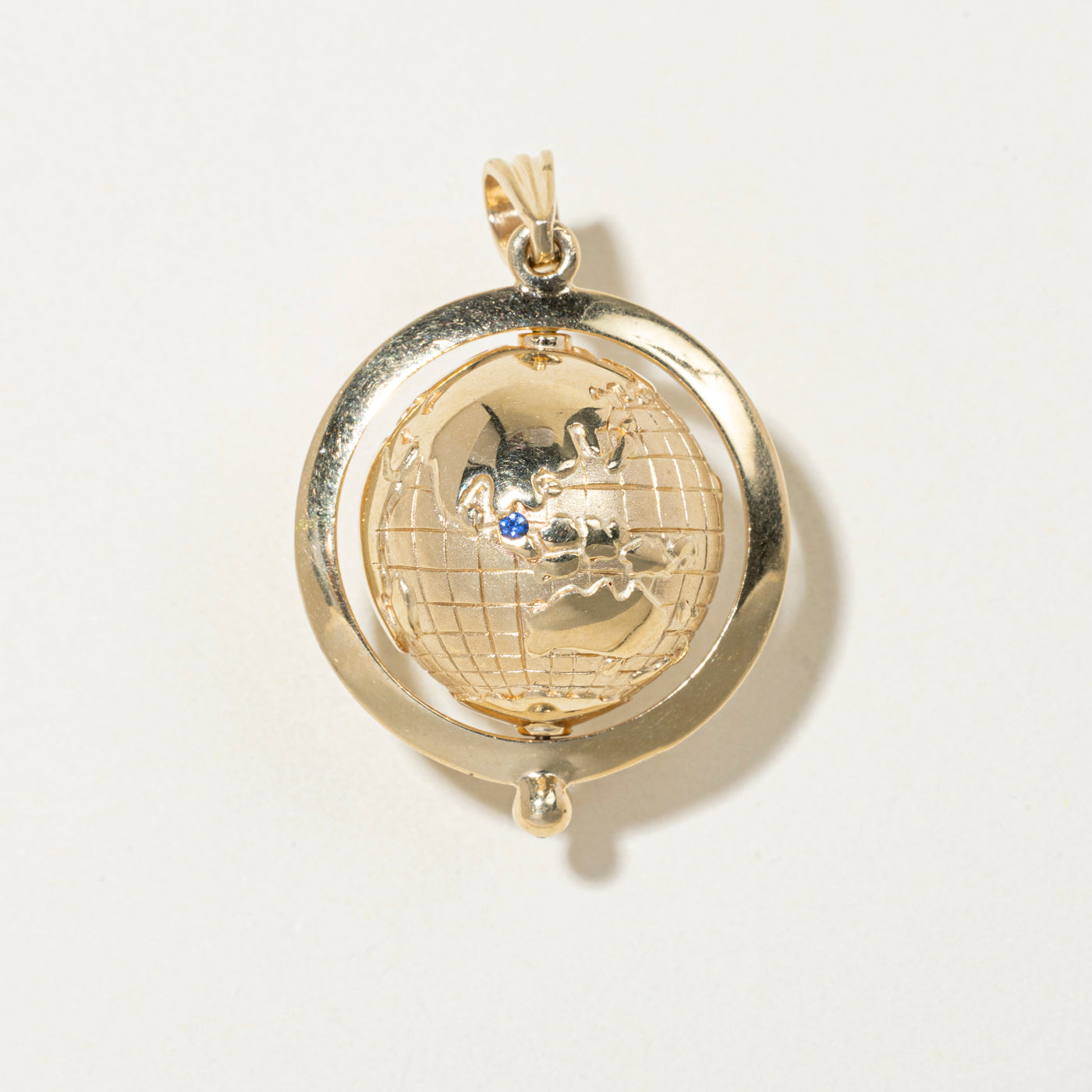 14k Yellow Gold Kinetic Globe Pendant