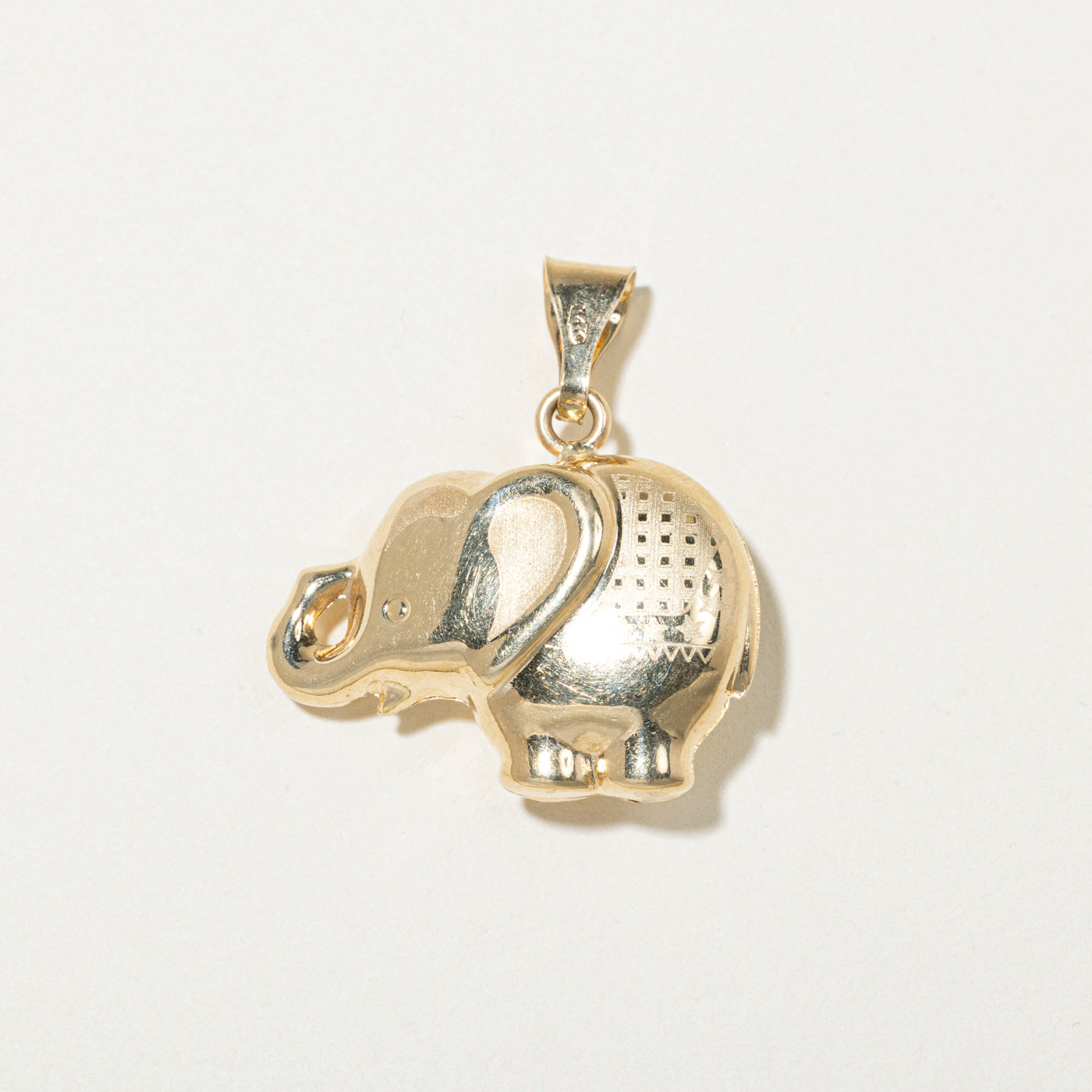 14k Yellow Gold Elephant Pendant