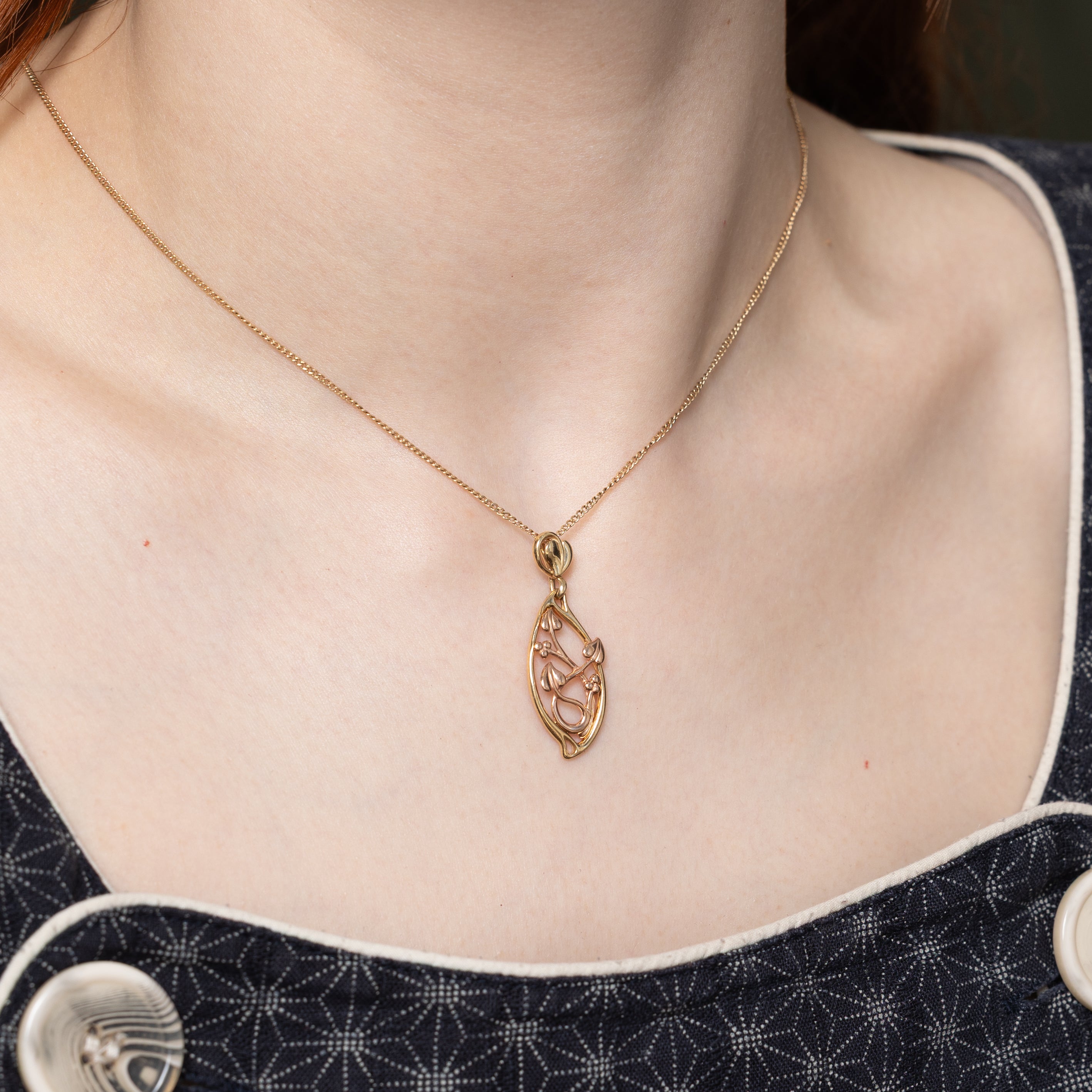 10k Two-Tone Floral Pendant
