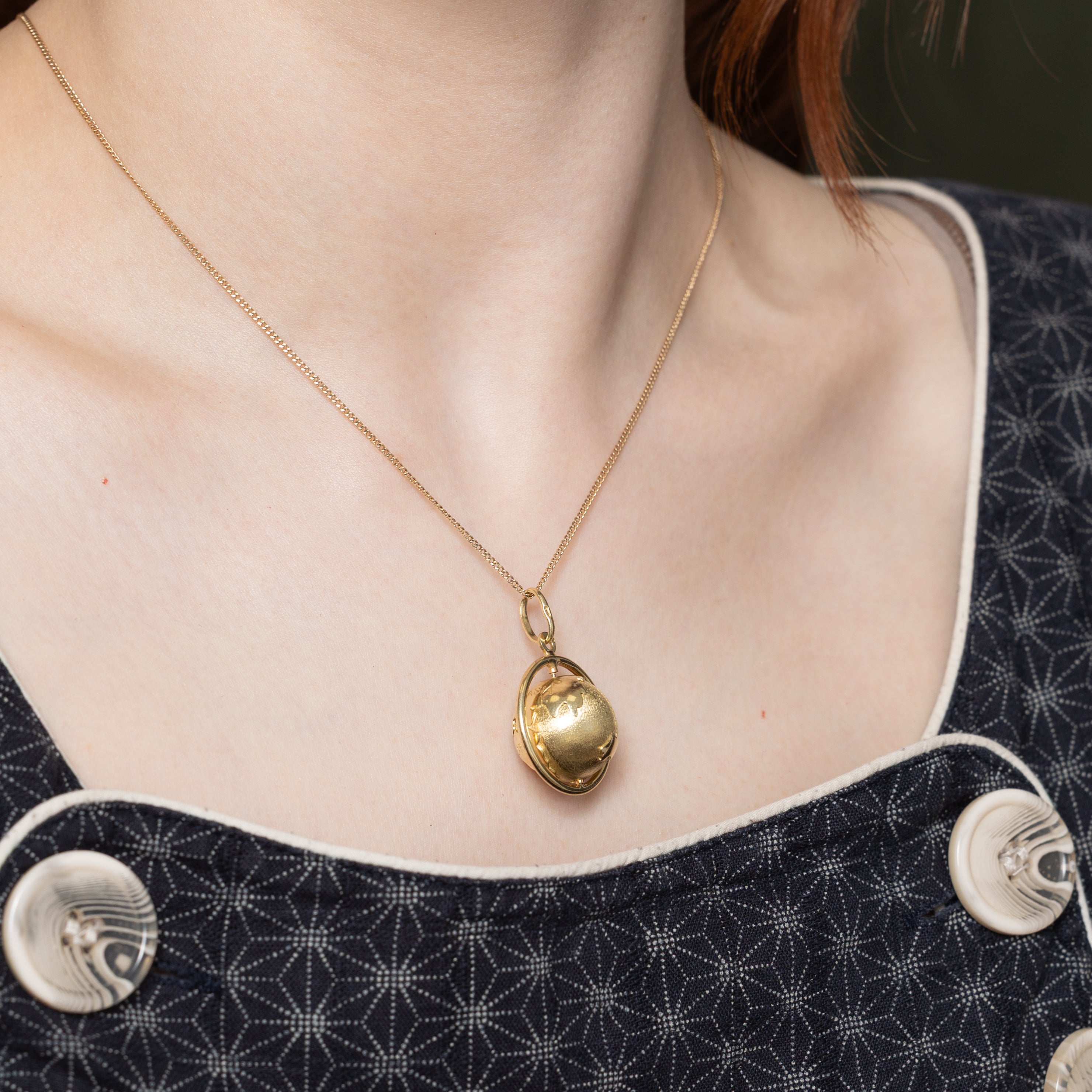 14k Yellow Gold Globe Charm