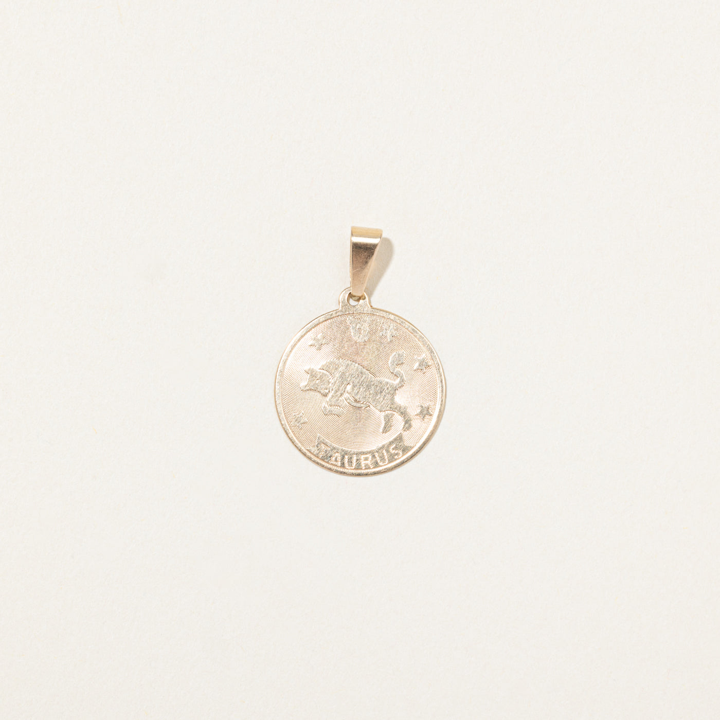 Pendentif Taureau en or jaune 10 carats