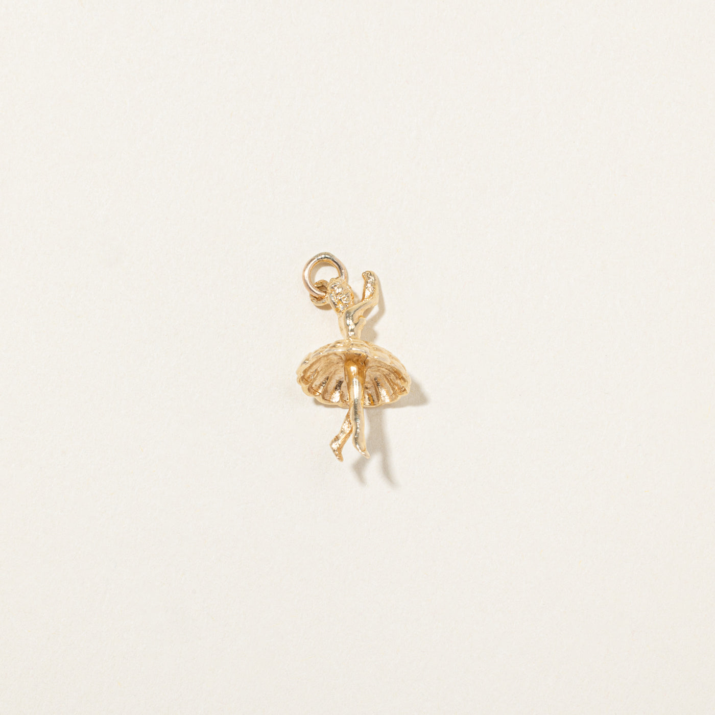 Breloque ballerine en or jaune 13 carats