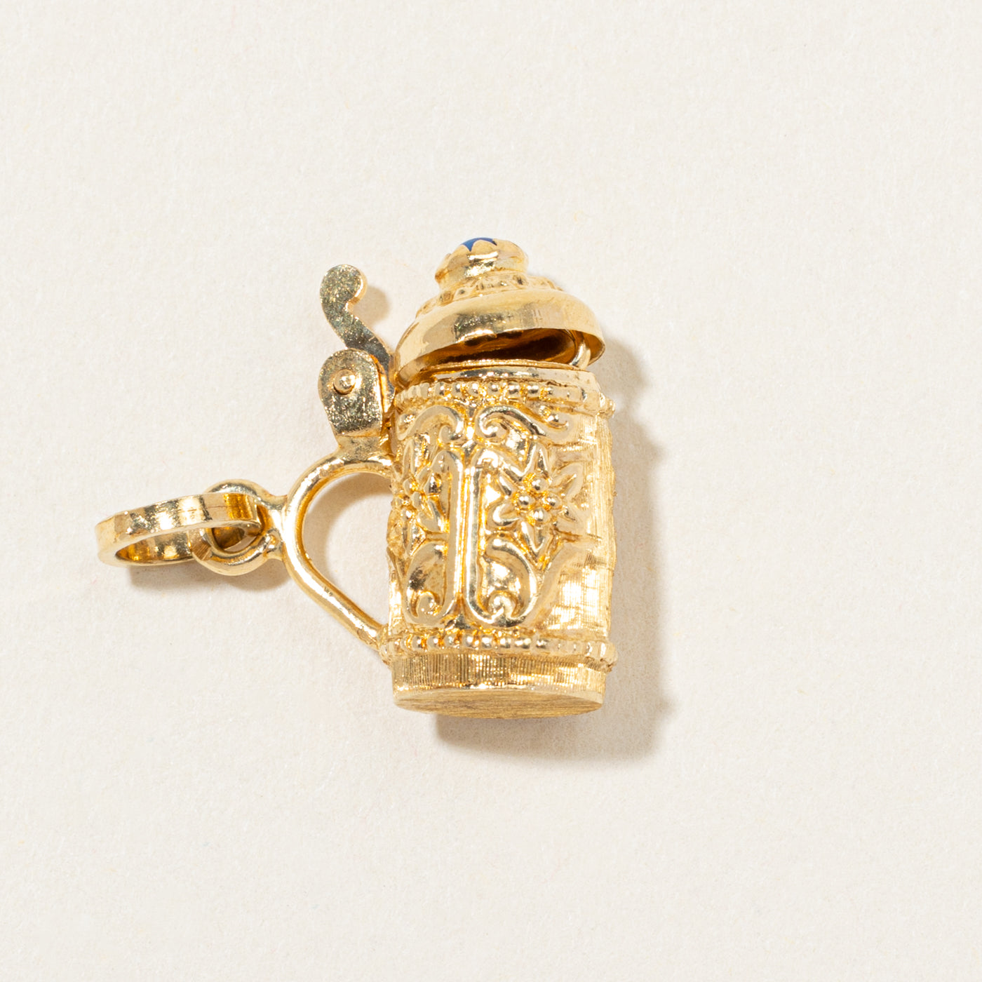 Breloque en or jaune 18 carats pour chope à bière