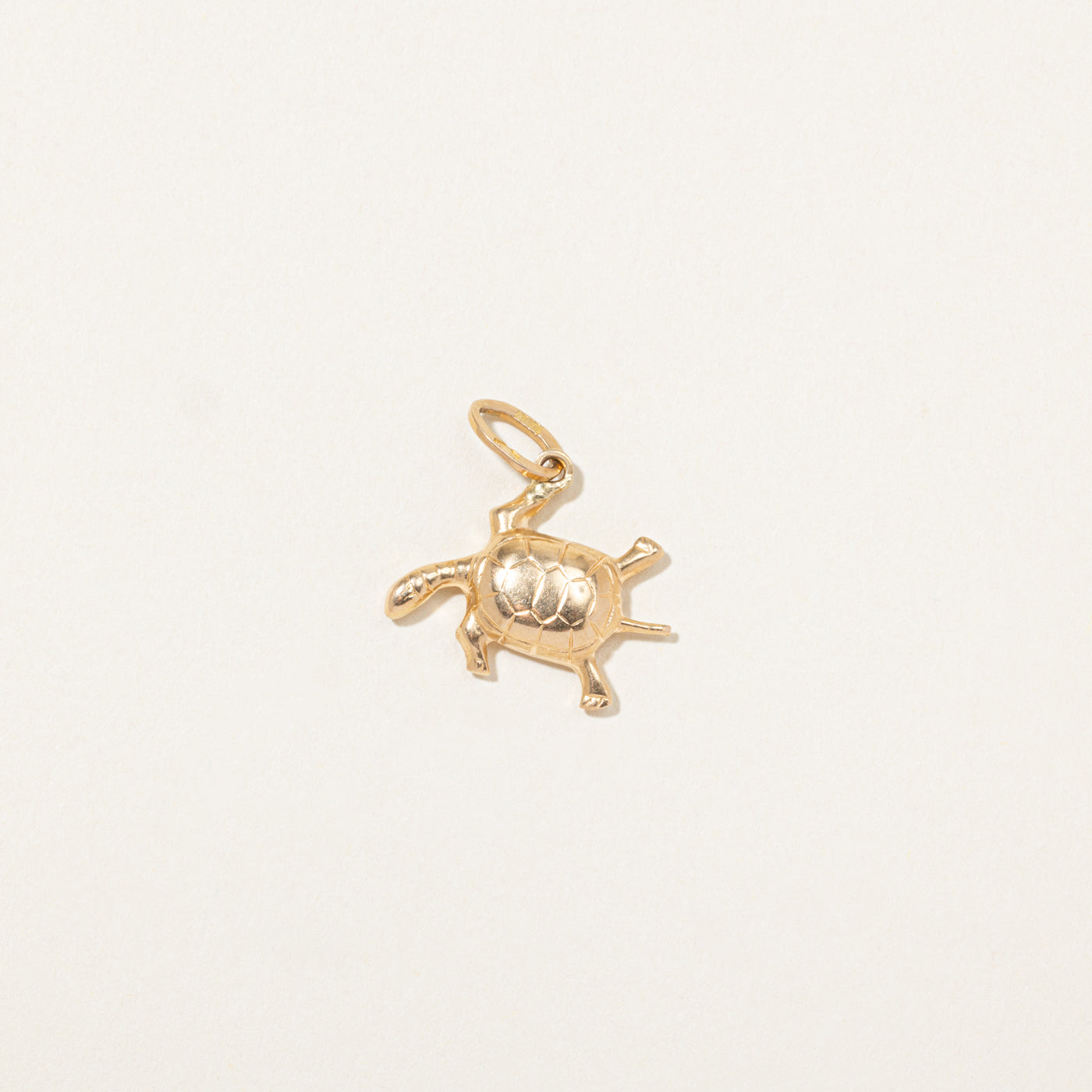 Breloque tortue vintage italienne en or jaune 18 carats