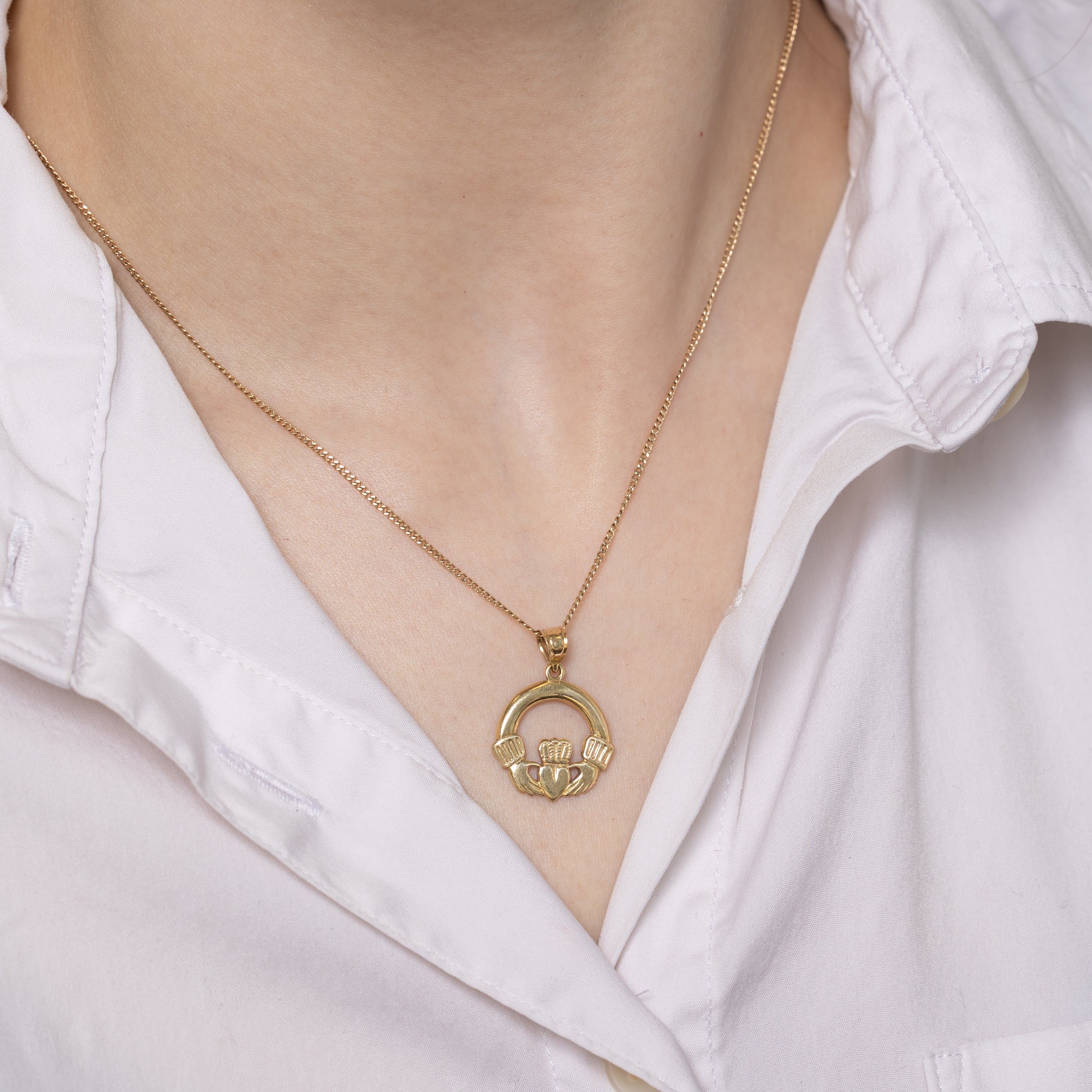 14k Yellow Gold Cladaggh Pendant