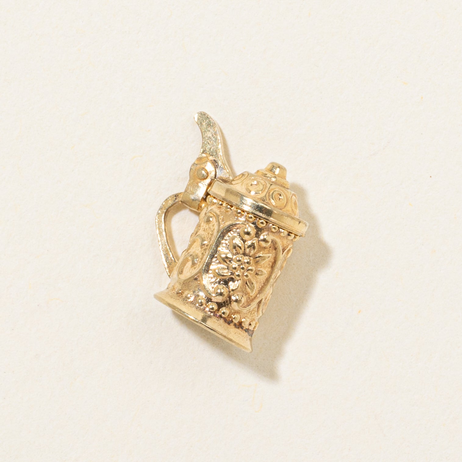 9k Yellow Gold Beer Stein Pendant