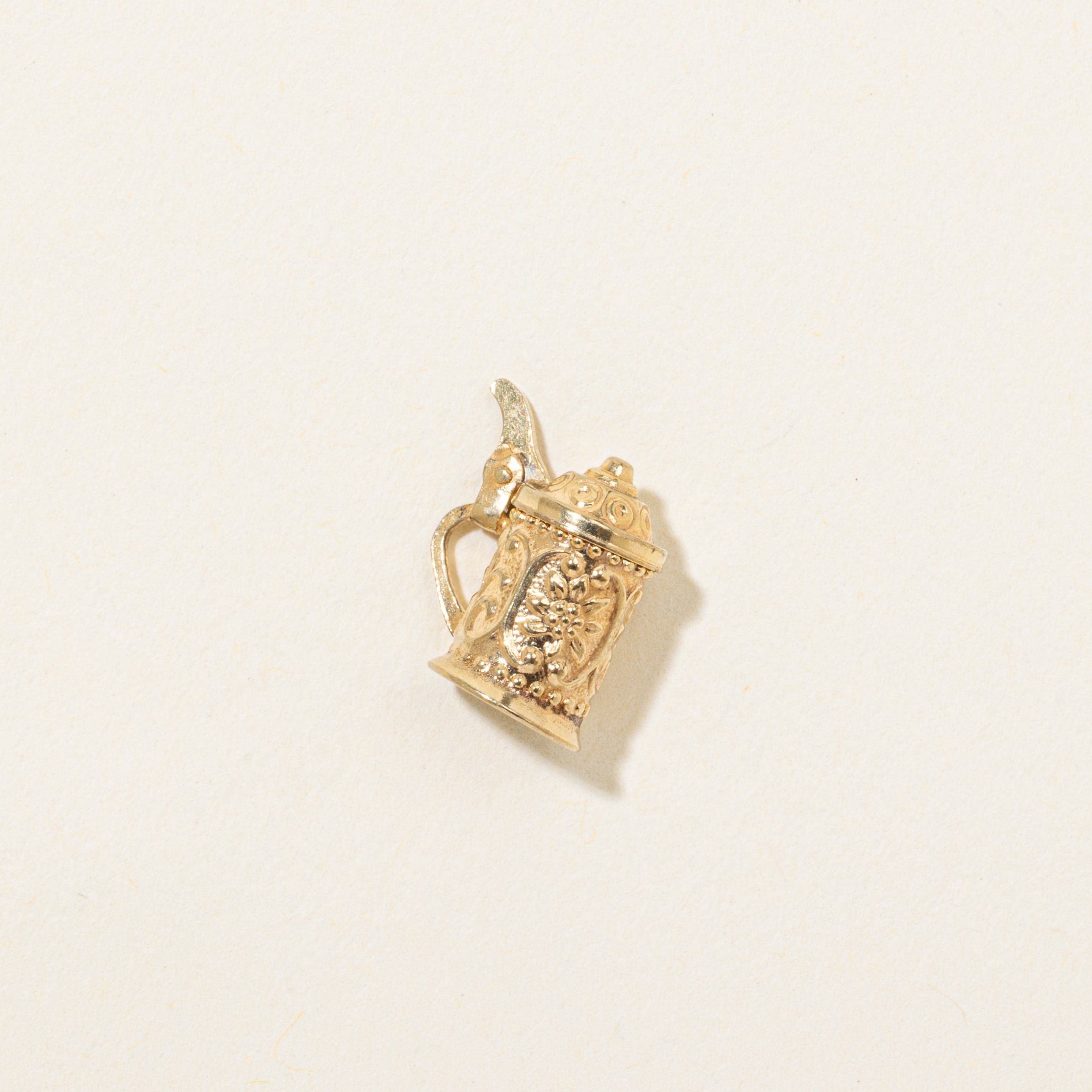 9k Yellow Gold Beer Stein Pendant