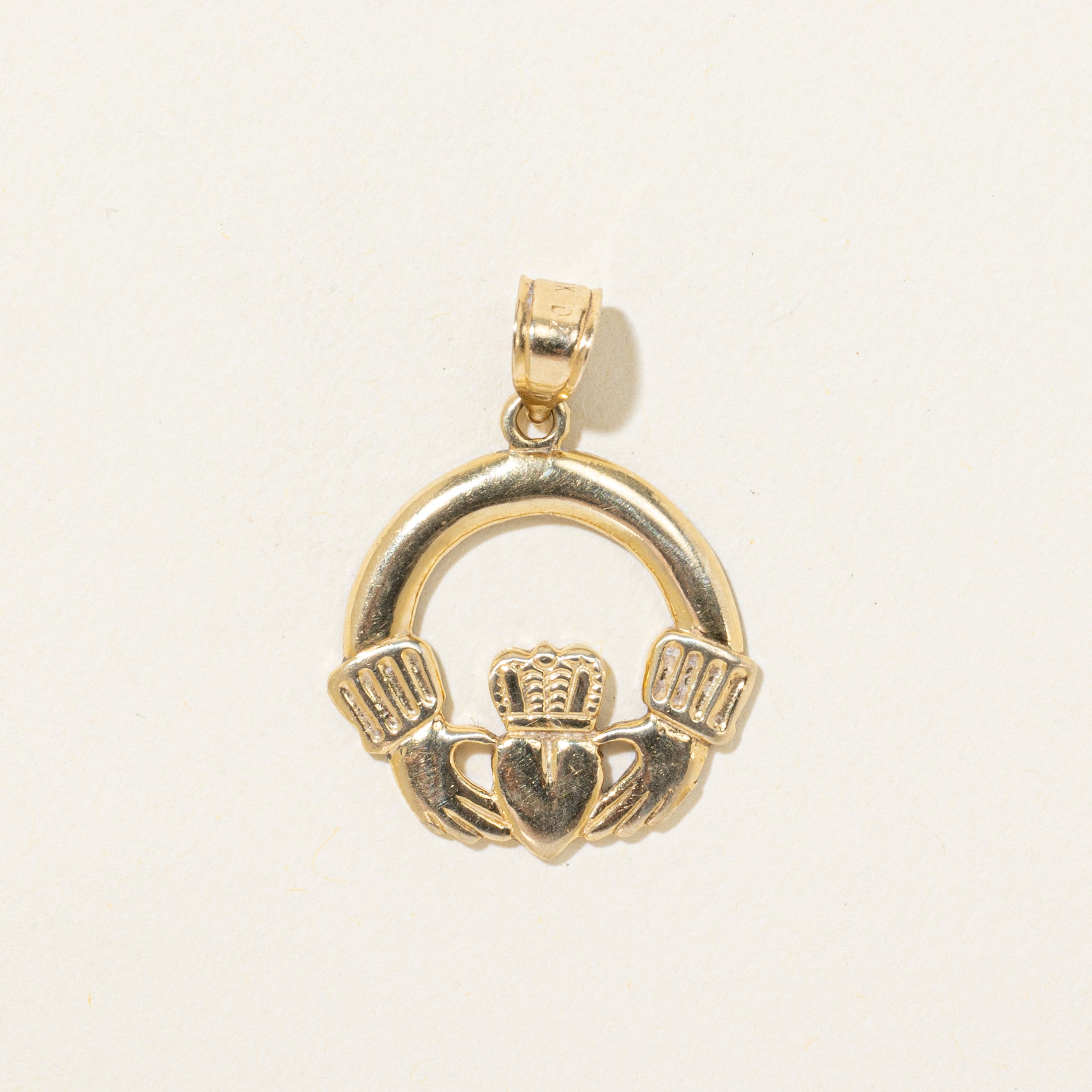 14k Yellow Gold Cladaggh Pendant