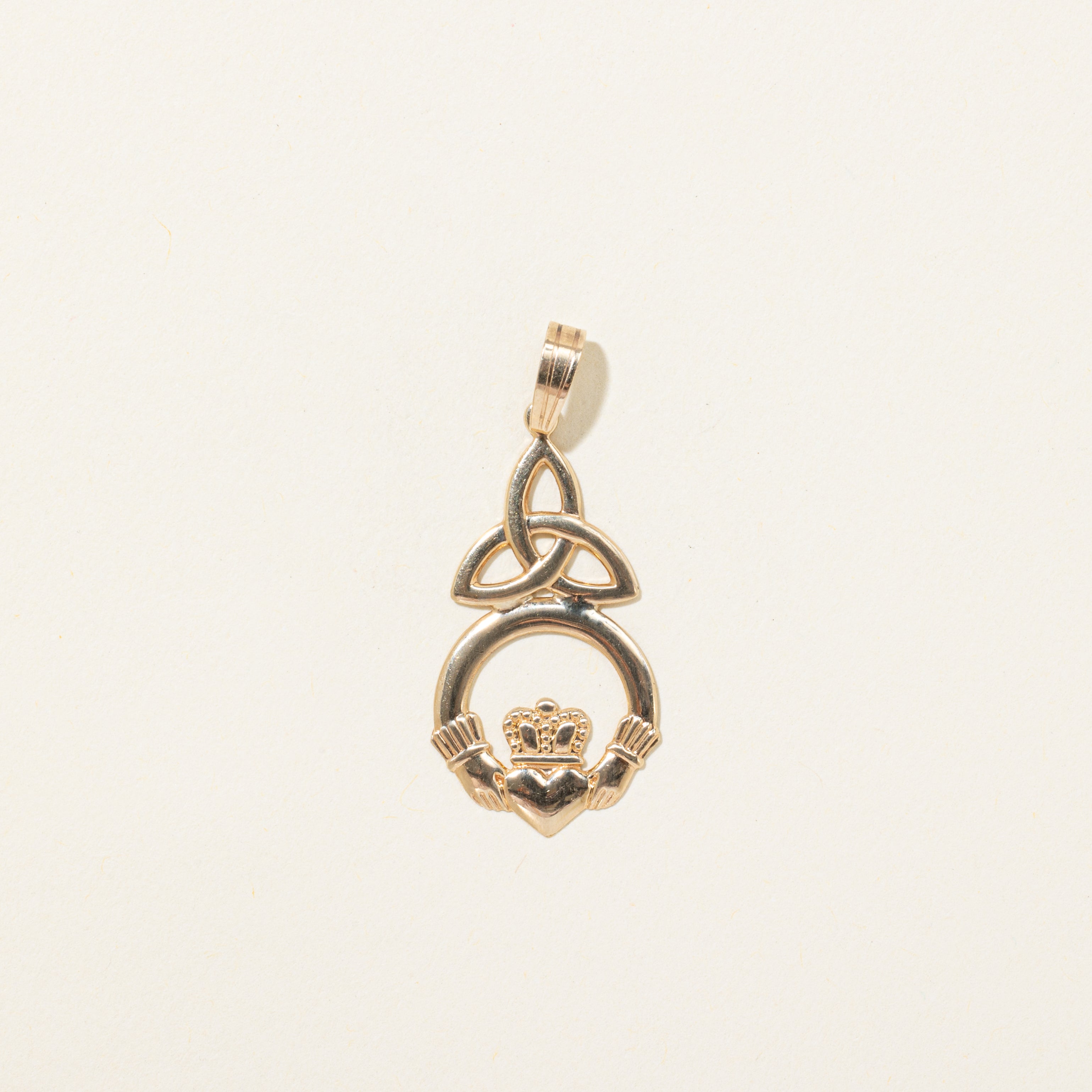 Dublin 14k Yellow Gold Celtic Claddagh Pendant