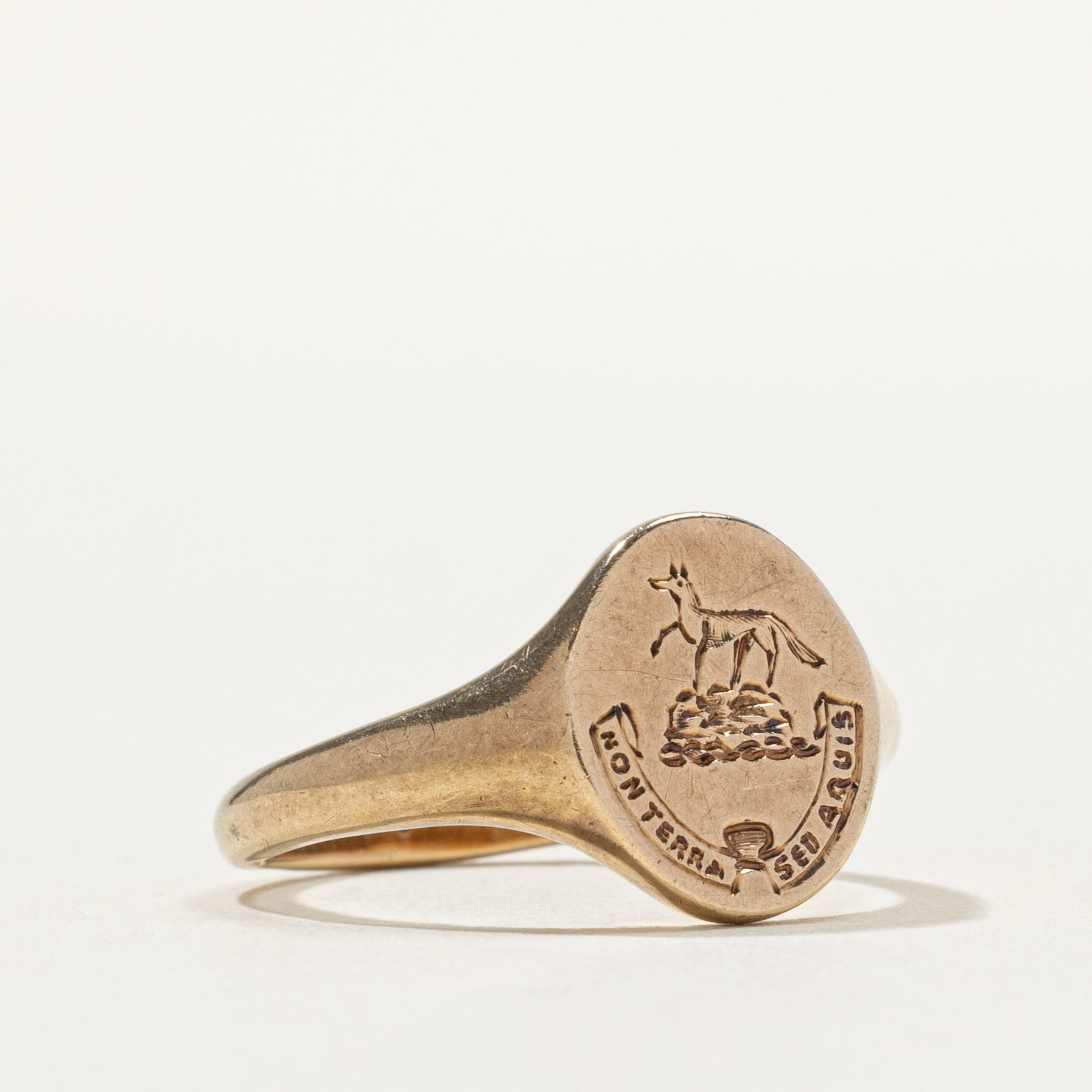 10k Yellow Gold Crest Signet Ring | SZ 5