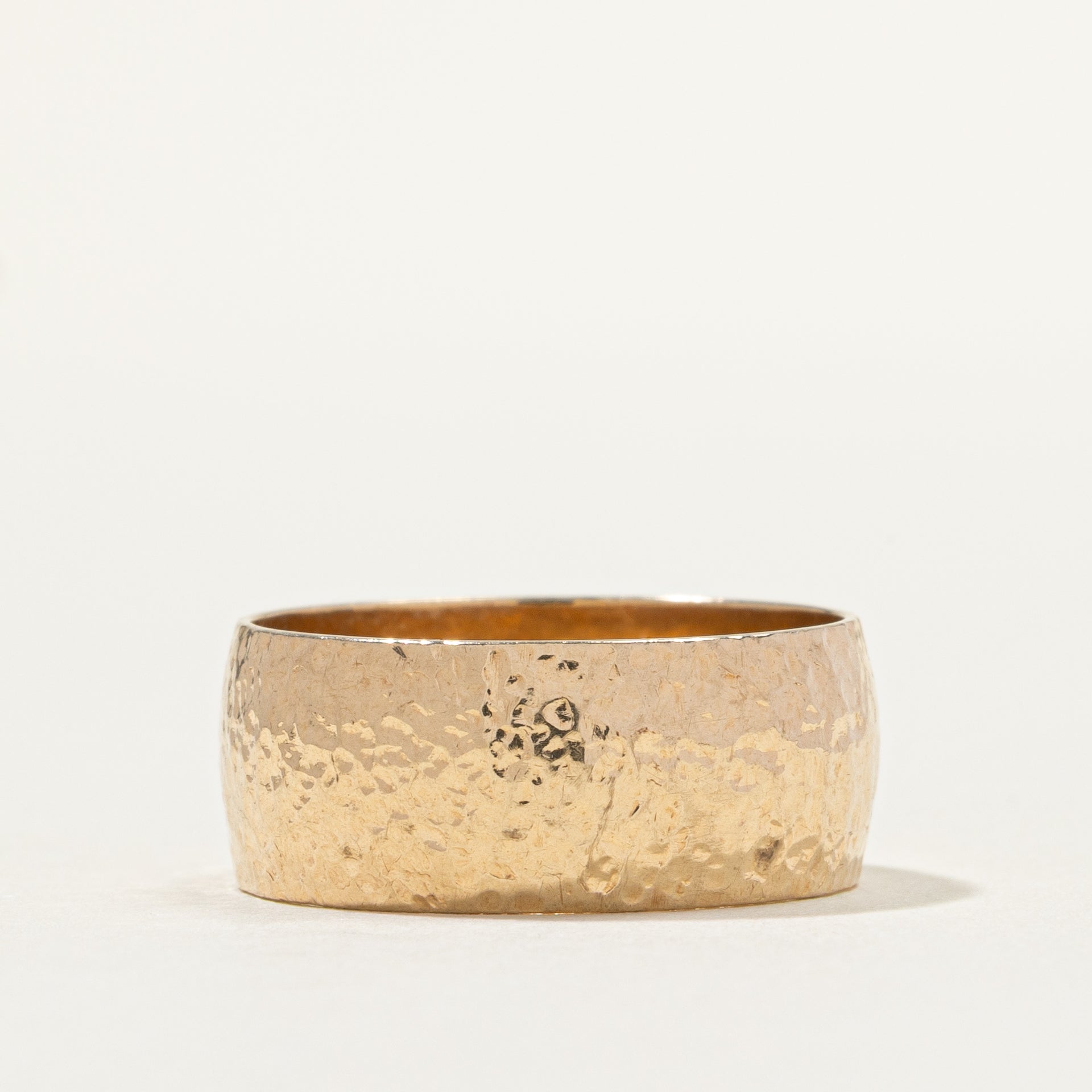 10k Yellow Gold Textured Cigar Band | 7.94mm | SZ 7.75