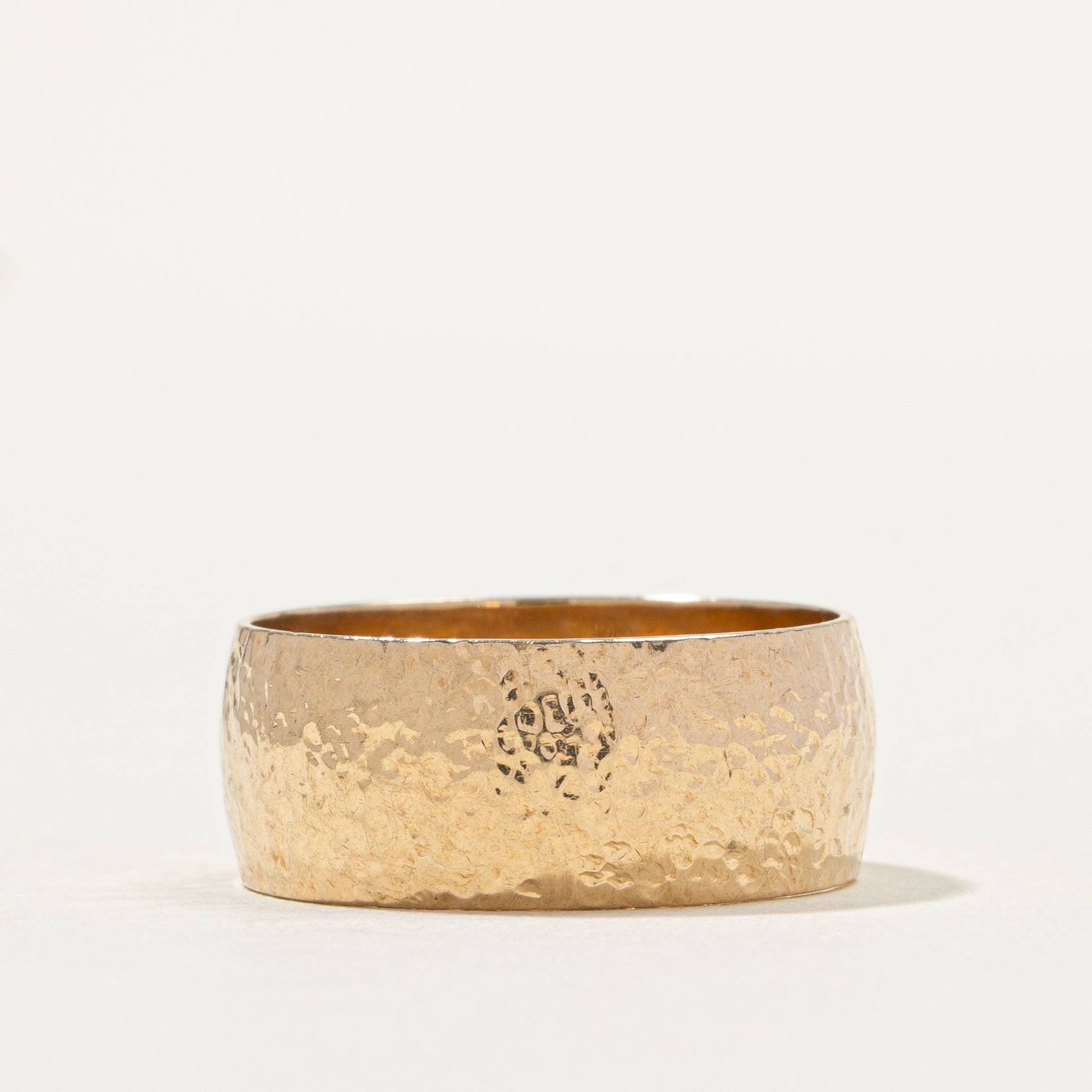 10k Yellow Gold Textured Cigar Band | 7.94mm | SZ 7.75