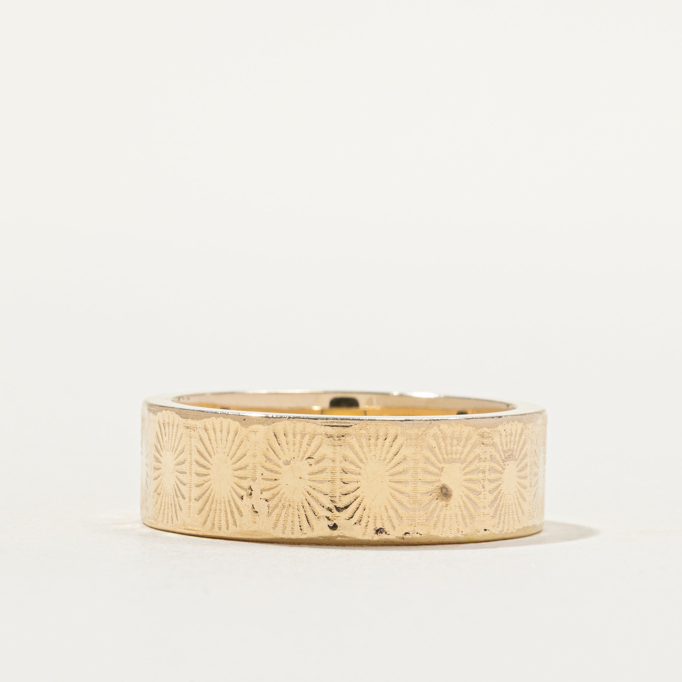 14k Yellow Gold Textured Band | 7.2mm | SZ 9.25