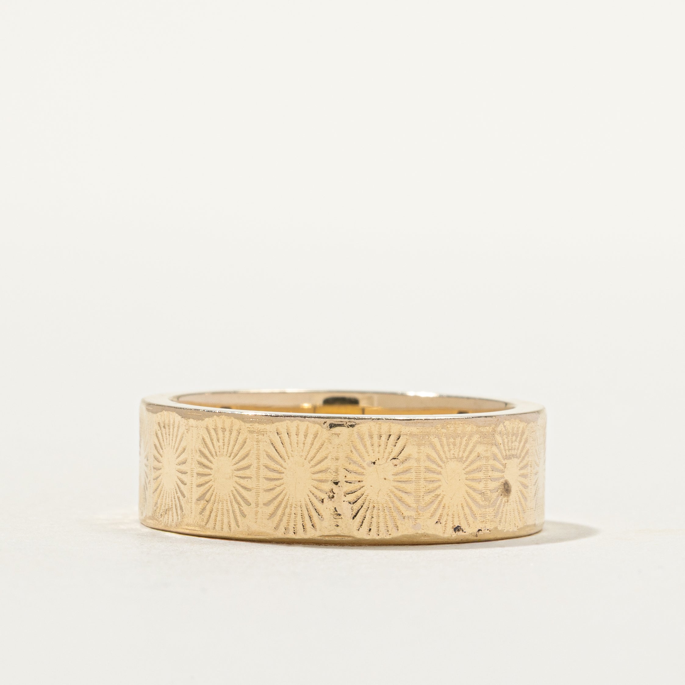 14k Yellow Gold Textured Band | 7.2mm | SZ 9.25