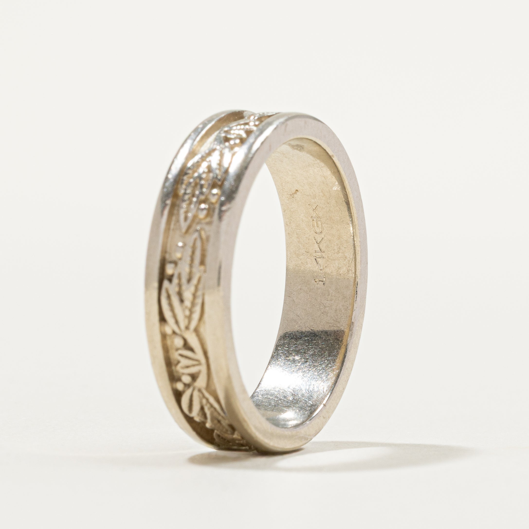 14k White Gold Leaf Embossed Band | 6.16mm | SZ 10