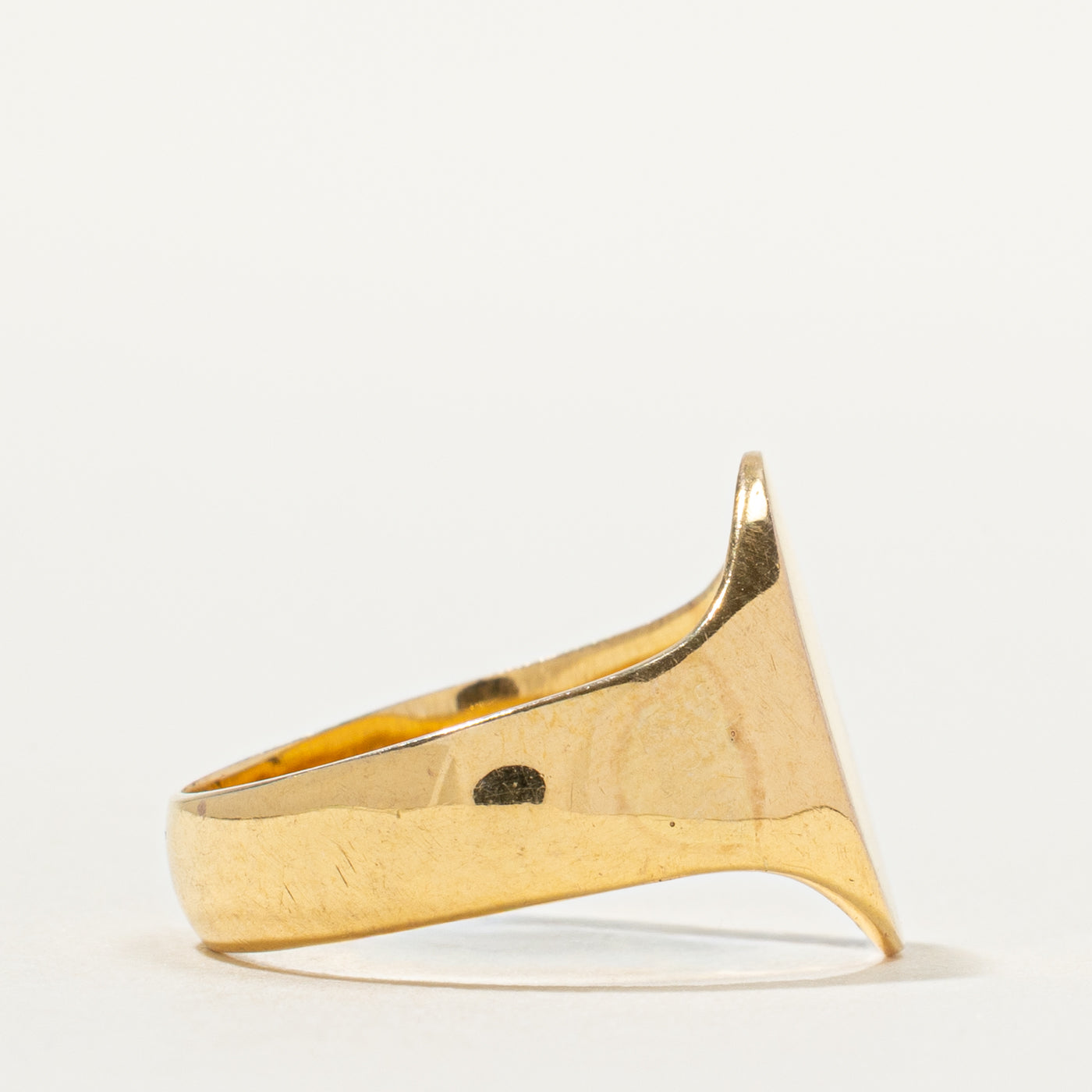 18k Yellow Gold Oval Signet Ring | SZ 5.5