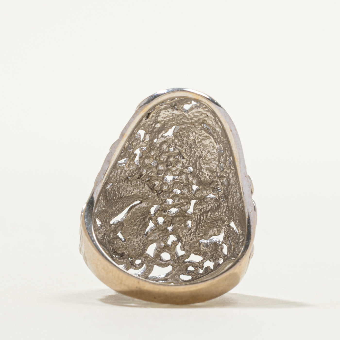 18k White Gold Leaf Design Engraved Ring | SZ 6.25