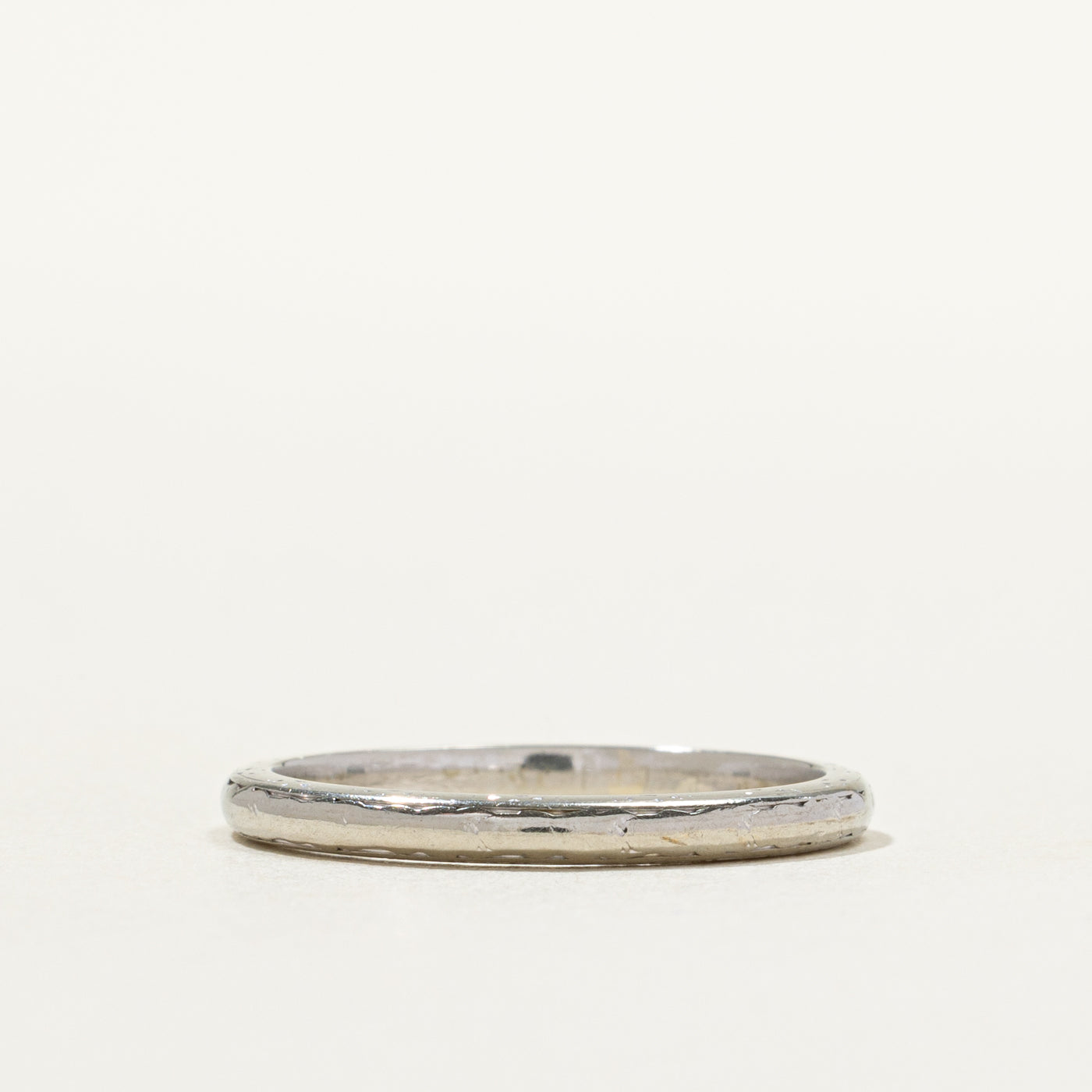 18k White Gold Textured Band | 2.09mm | SZ 6.5