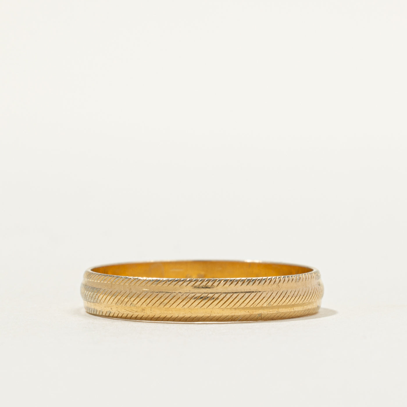 18k Yellow Gold Textured Band | 3.93mm | SZ 11
