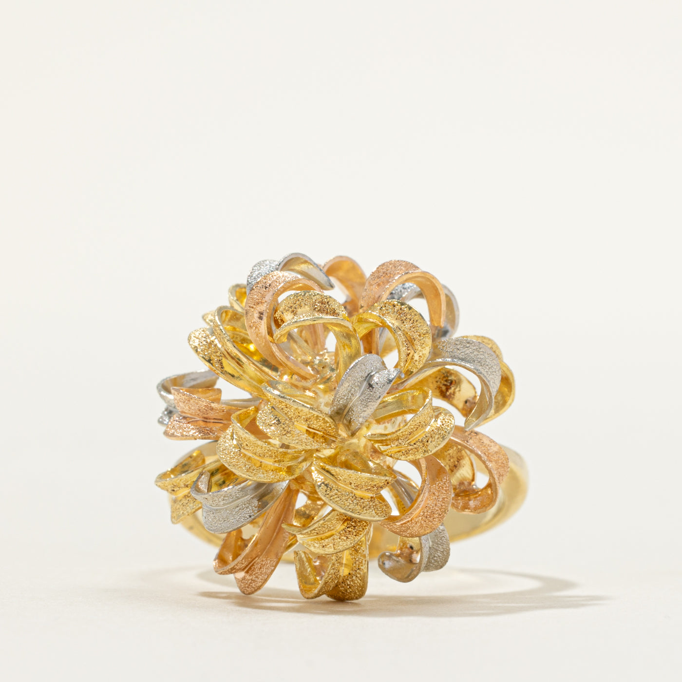 18k Tri Tone Gold Textured Cocktail Ring | SZ 8.75
