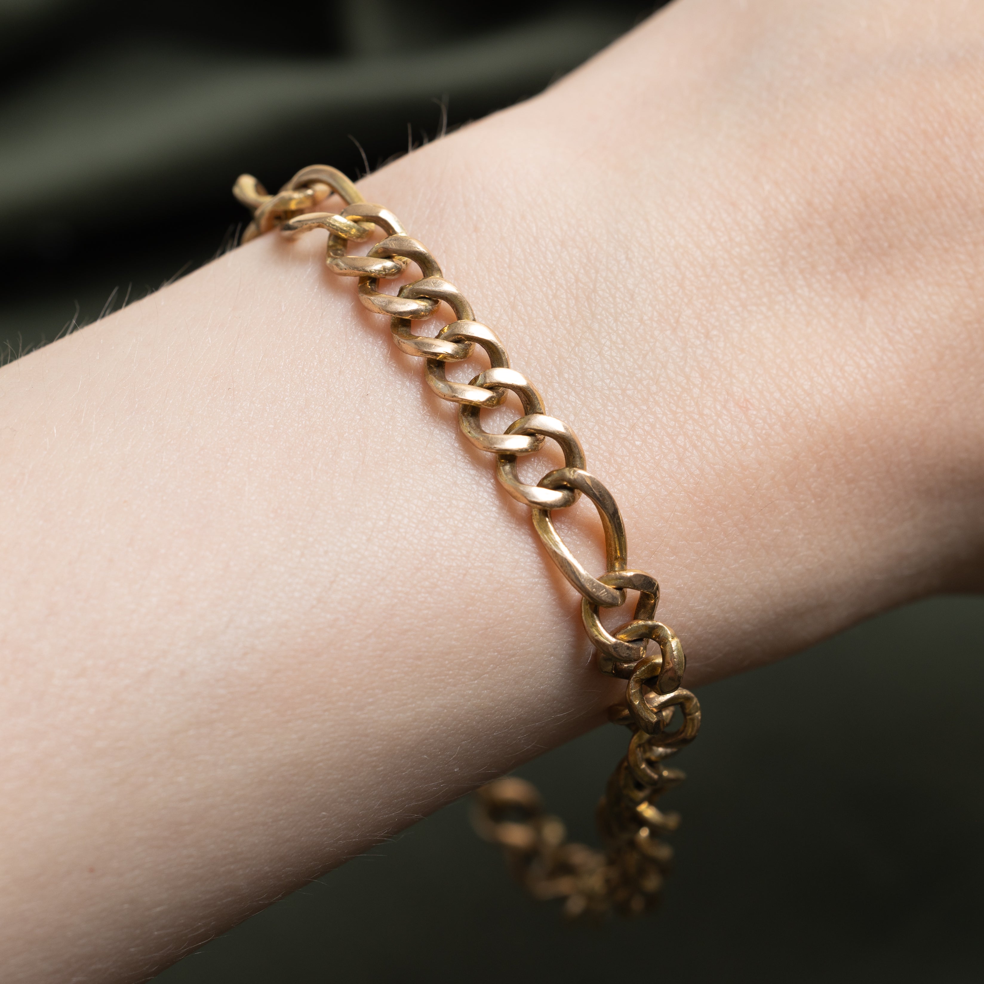 14k Yellow Gold Figaro Chain Bracelet | 8.5"