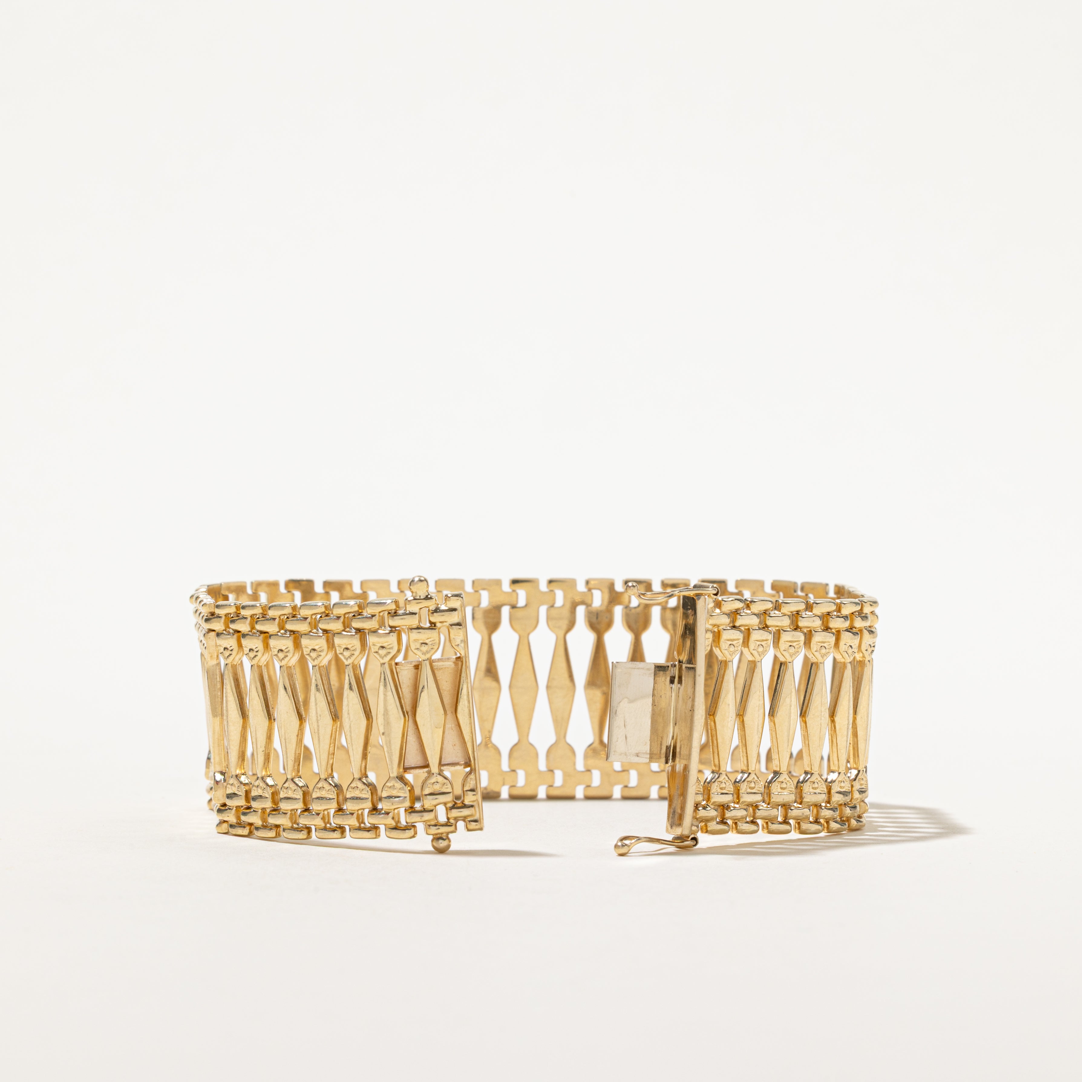 14k Yellow Gold Marquise Bar Link Bracelet | 7"