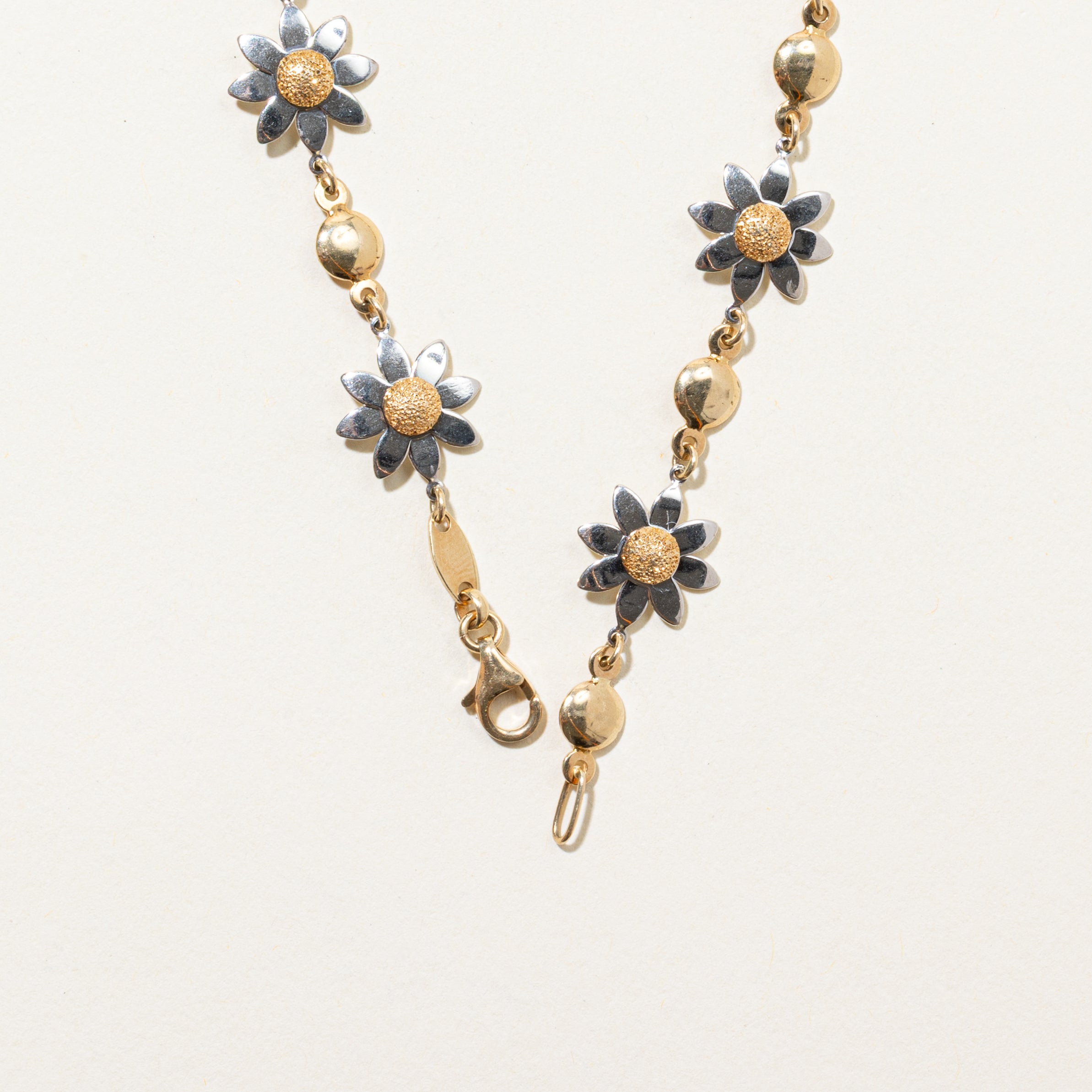 14k Yellow & White Gold Daisy Flower Bracelet | 6"