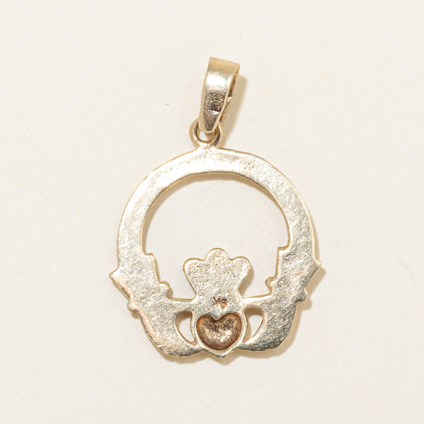 9k Yellow Gold Claddagh Pendant