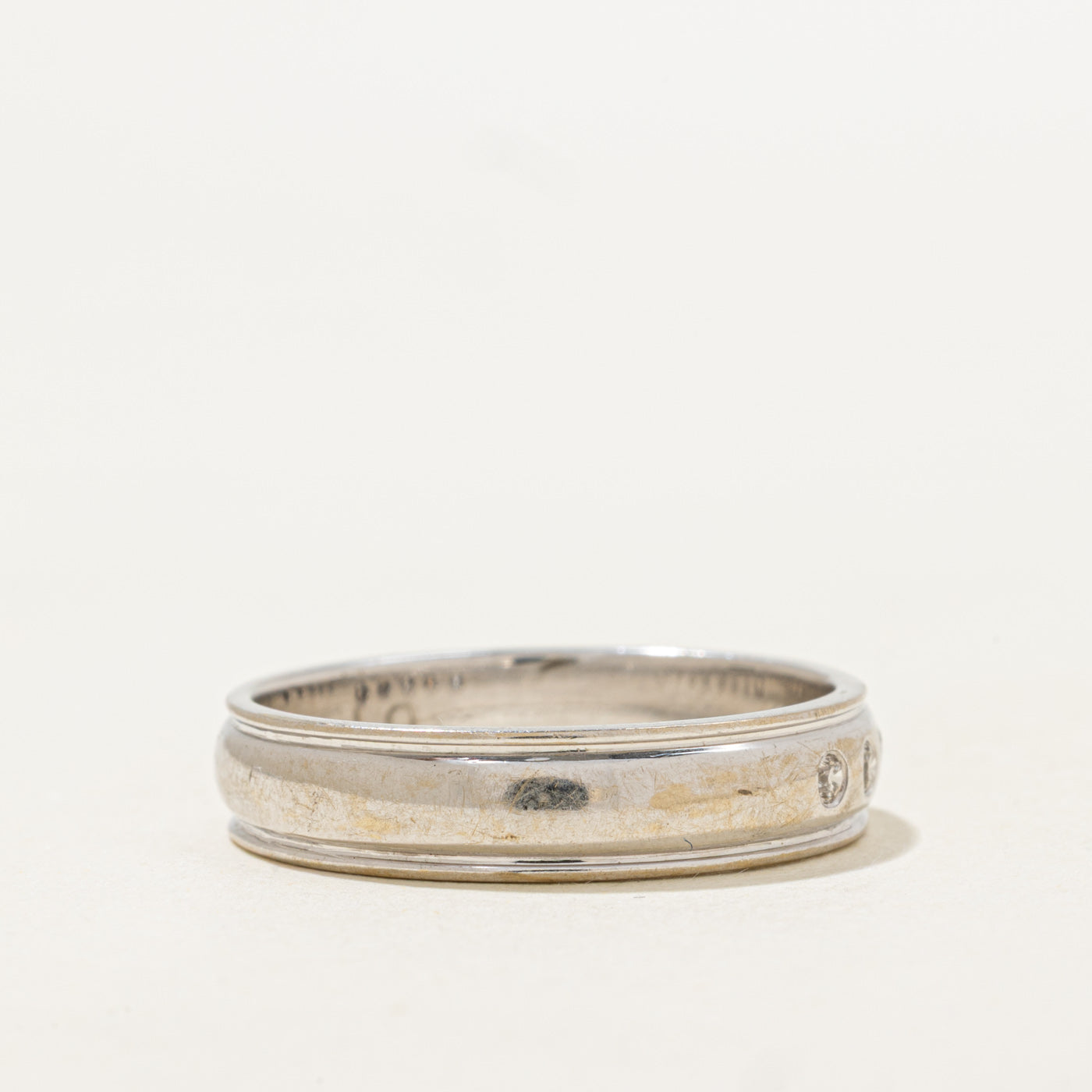 18k Flush Set Five Stone Diamond Band | 0.10ctw | 4.80mm | SZ 9.5