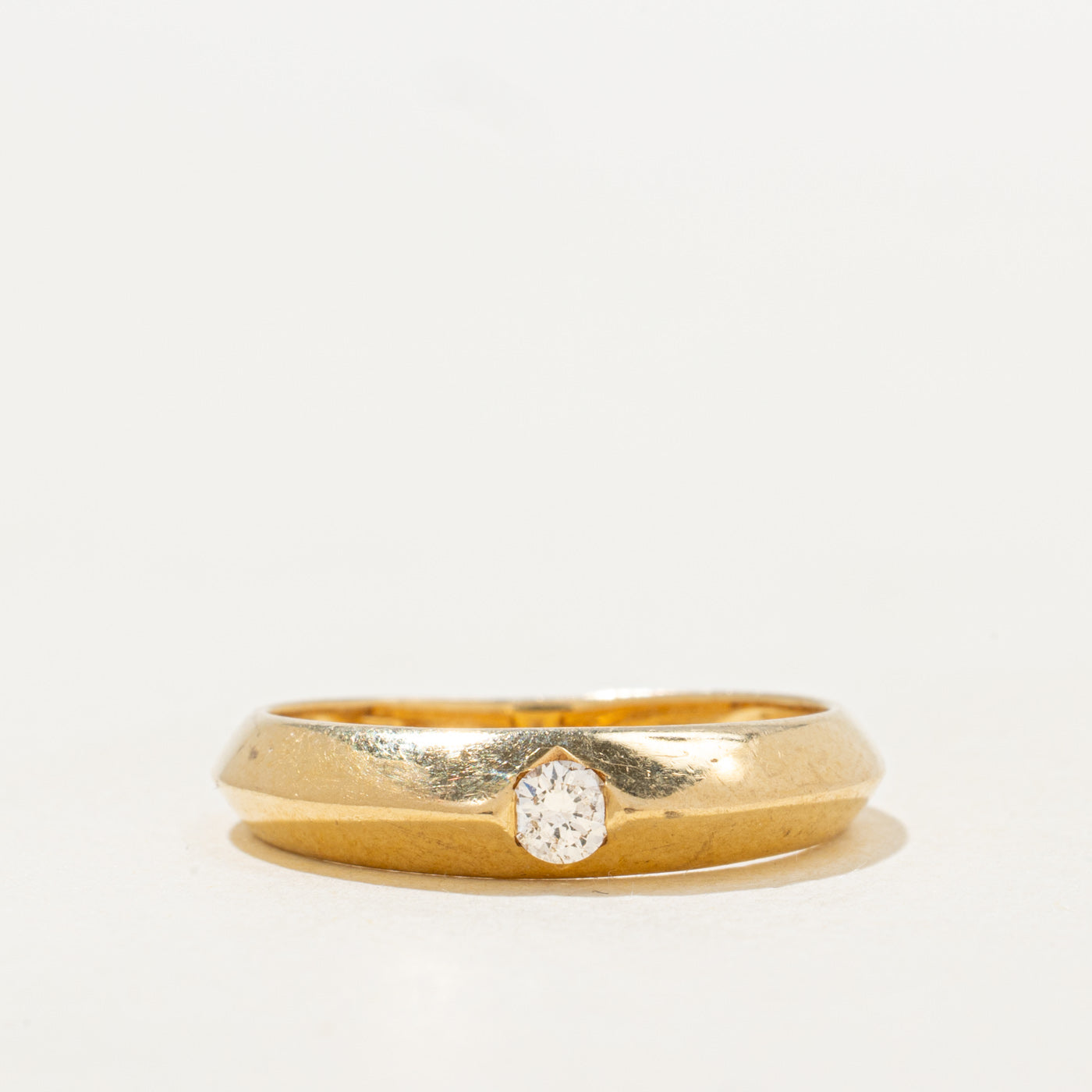 18k Solitaire Diamond Knife Edge Ring | 0.10ct | SZ 6.75