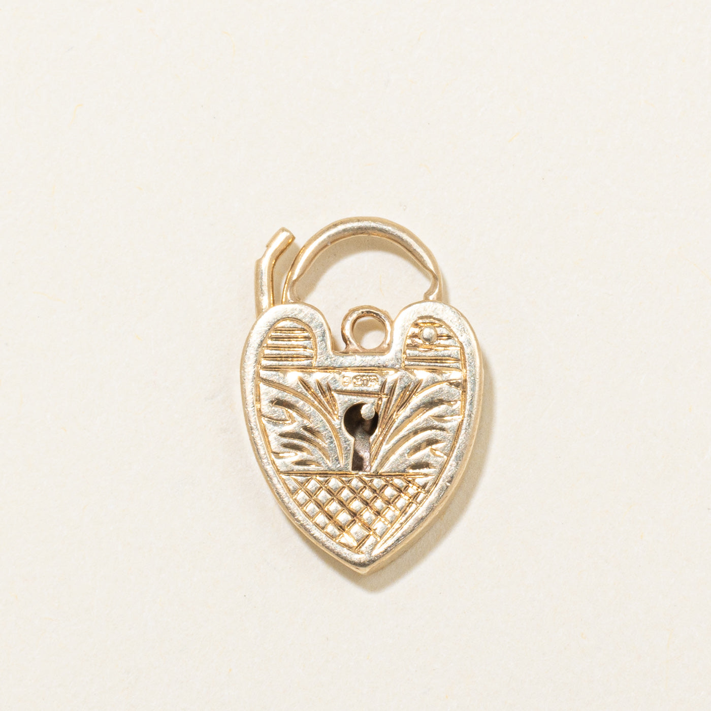 1966 London 9k Yellow Gold Heart Lock Pendant