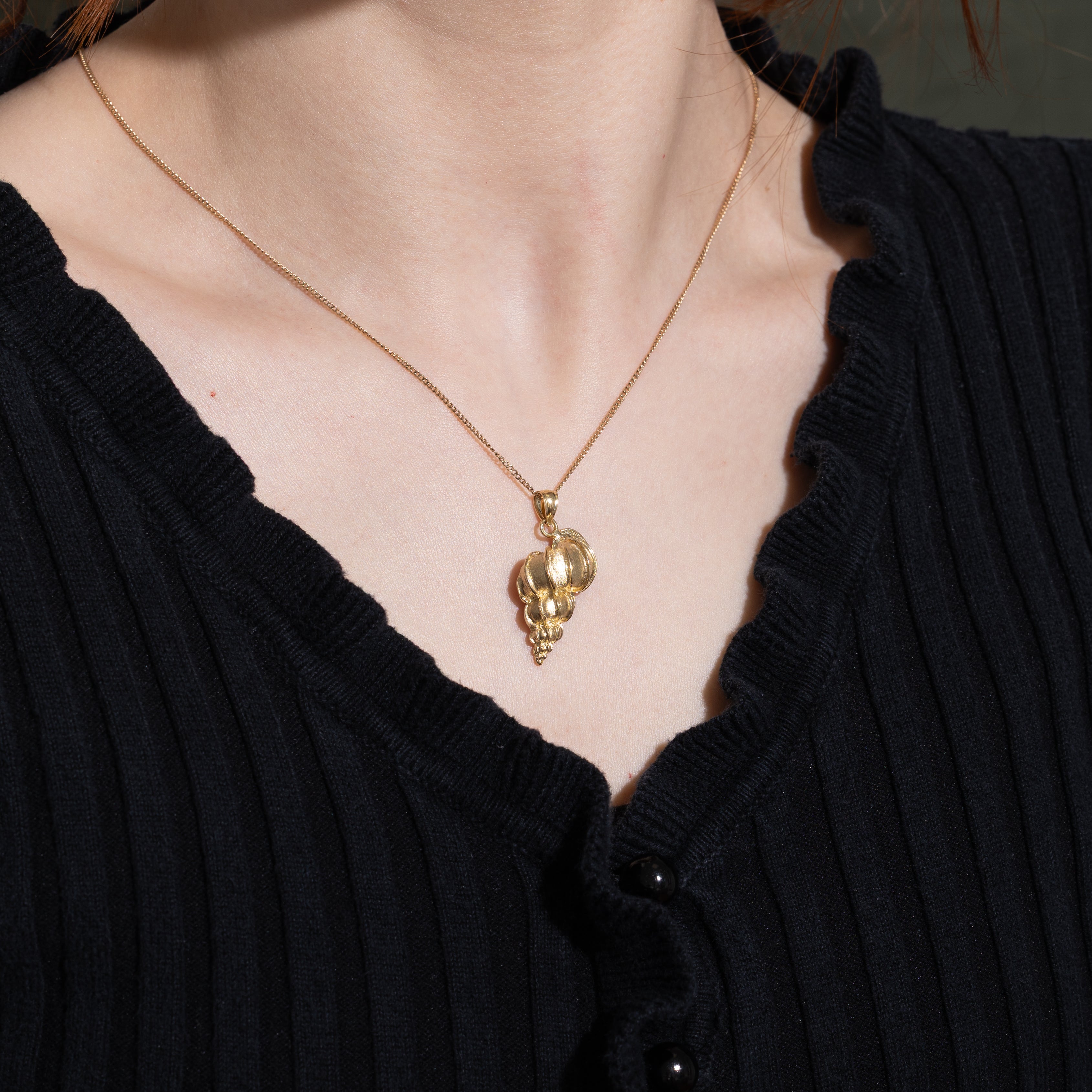 14k Yellow Gold Seashell Pendant