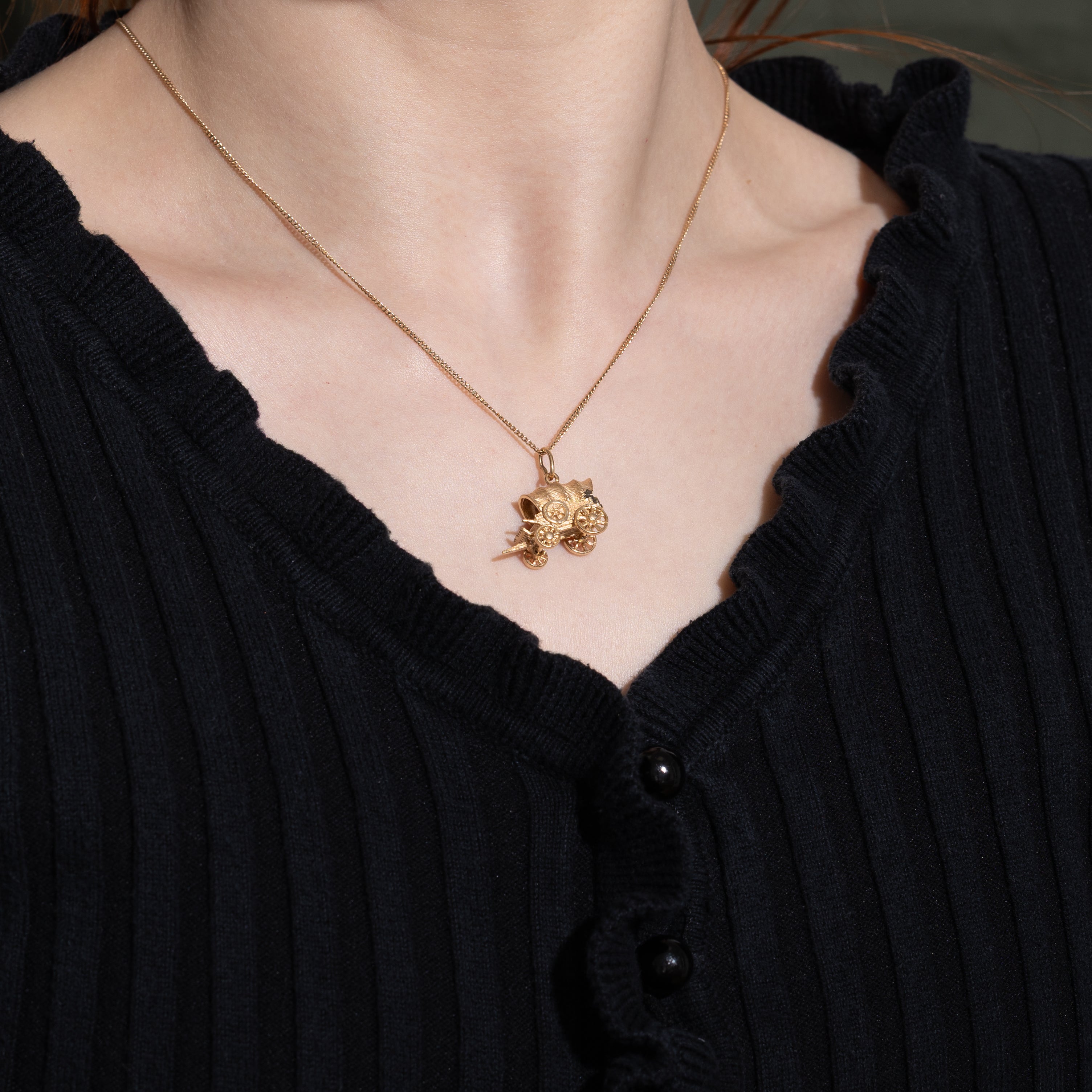 14K Yellow Gold Covered Wagon Charm